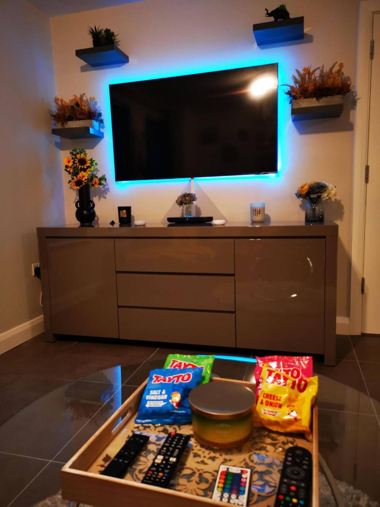 Apartment 2 Bedroom Luxurious Modern