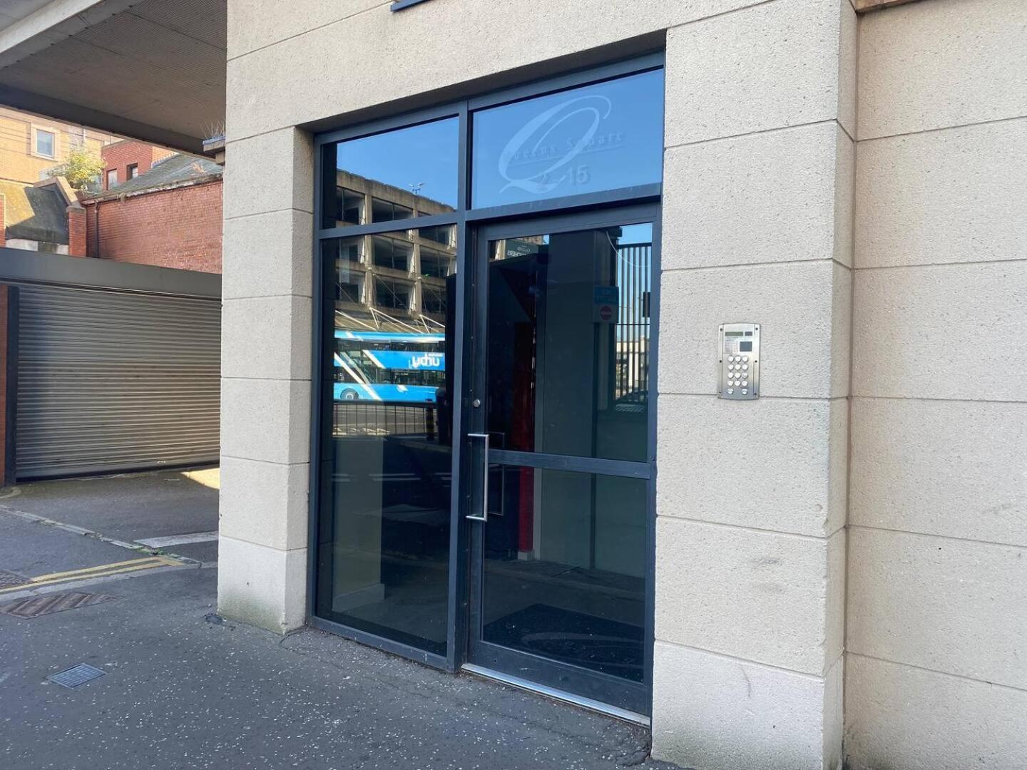 2br Spacious Centre Apartment Belfast