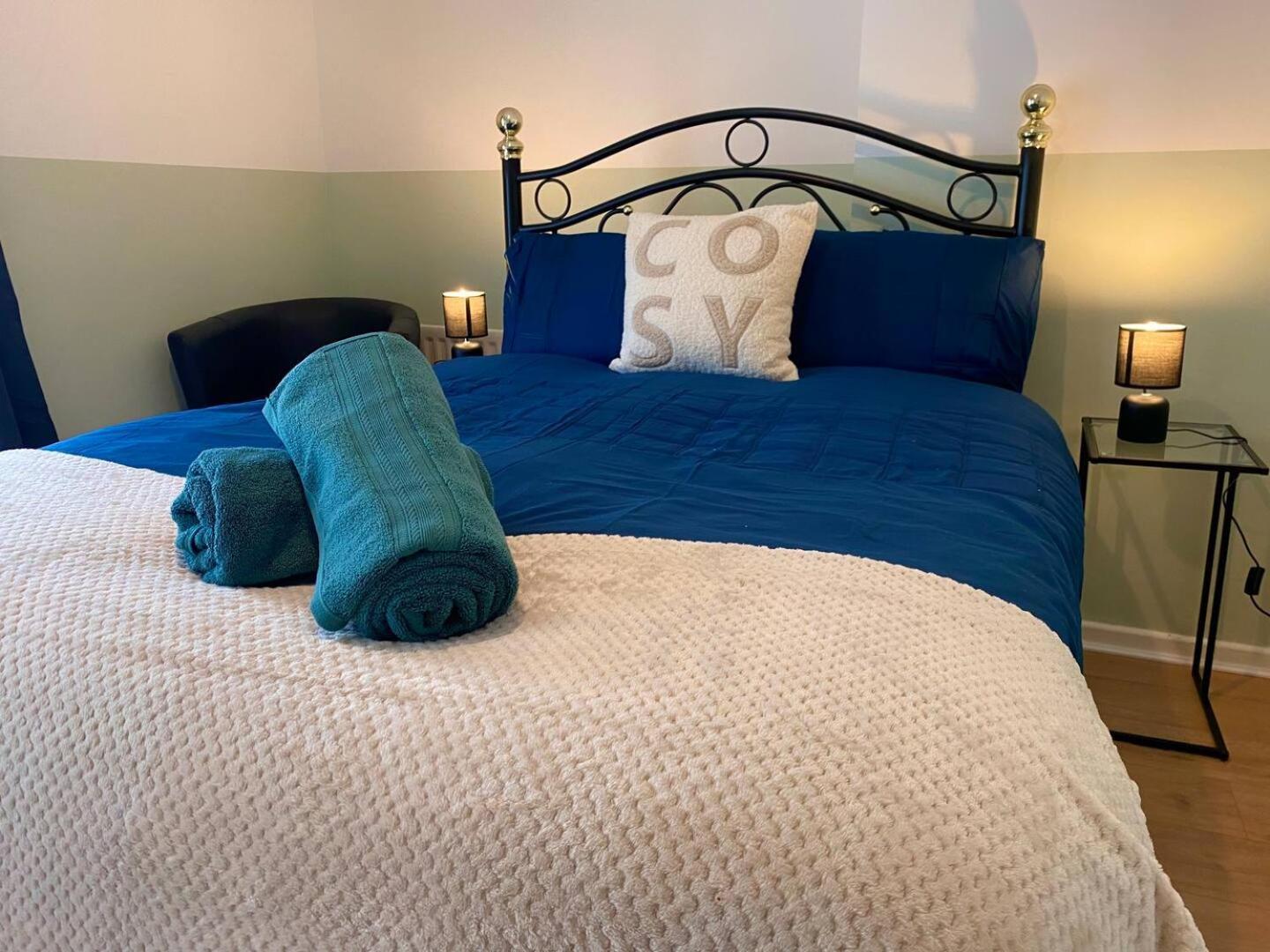 2br Side House Holiday home Belfast