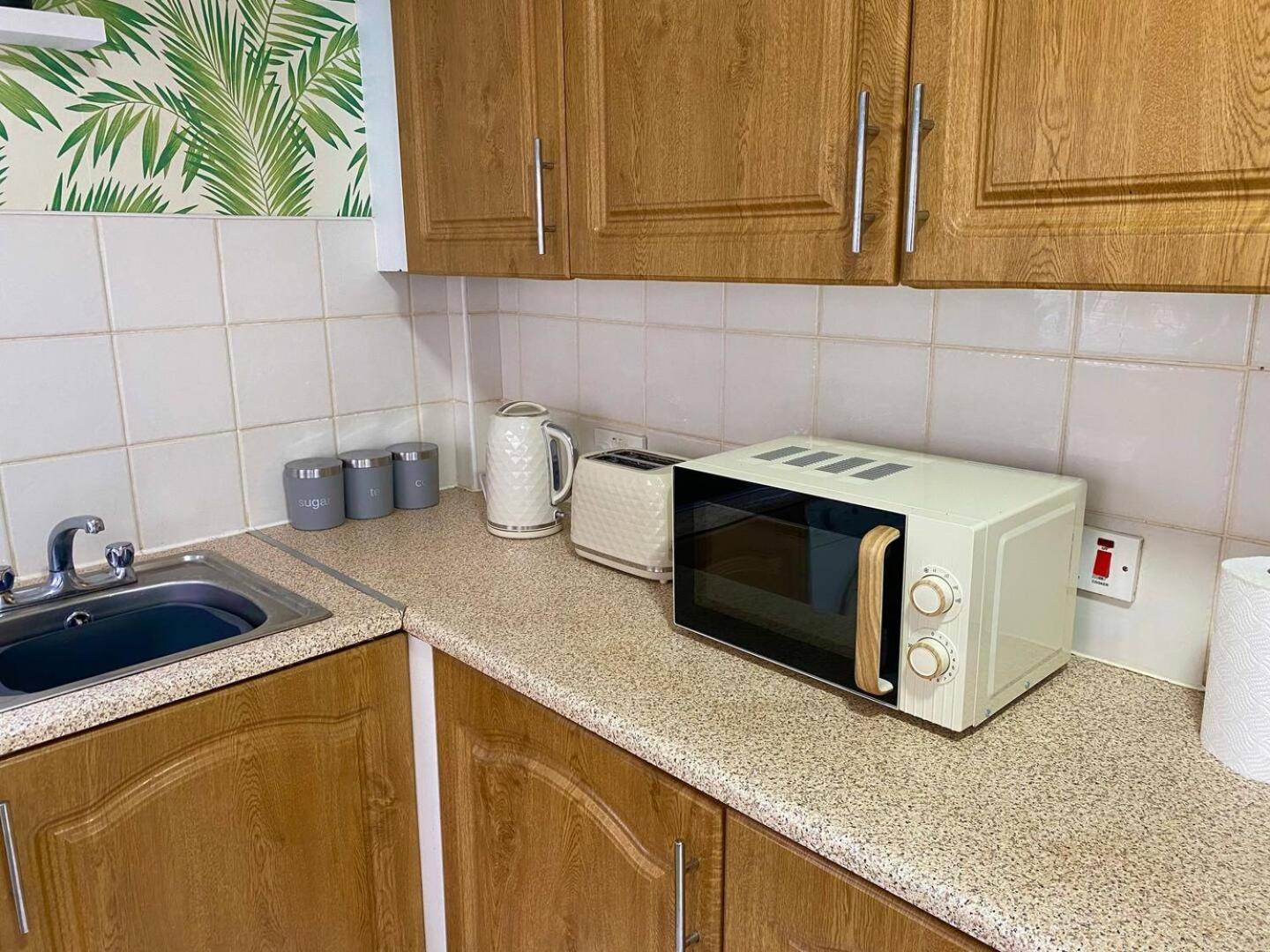 2br Side House Belfast