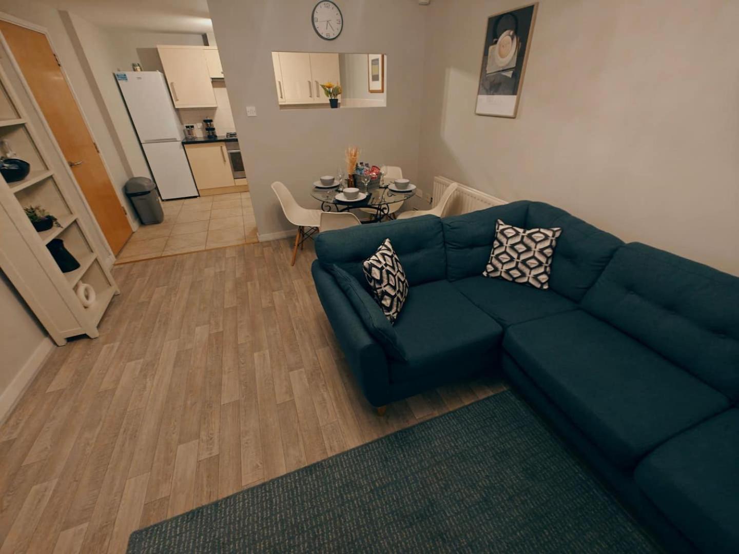 2br Cosy Centre *