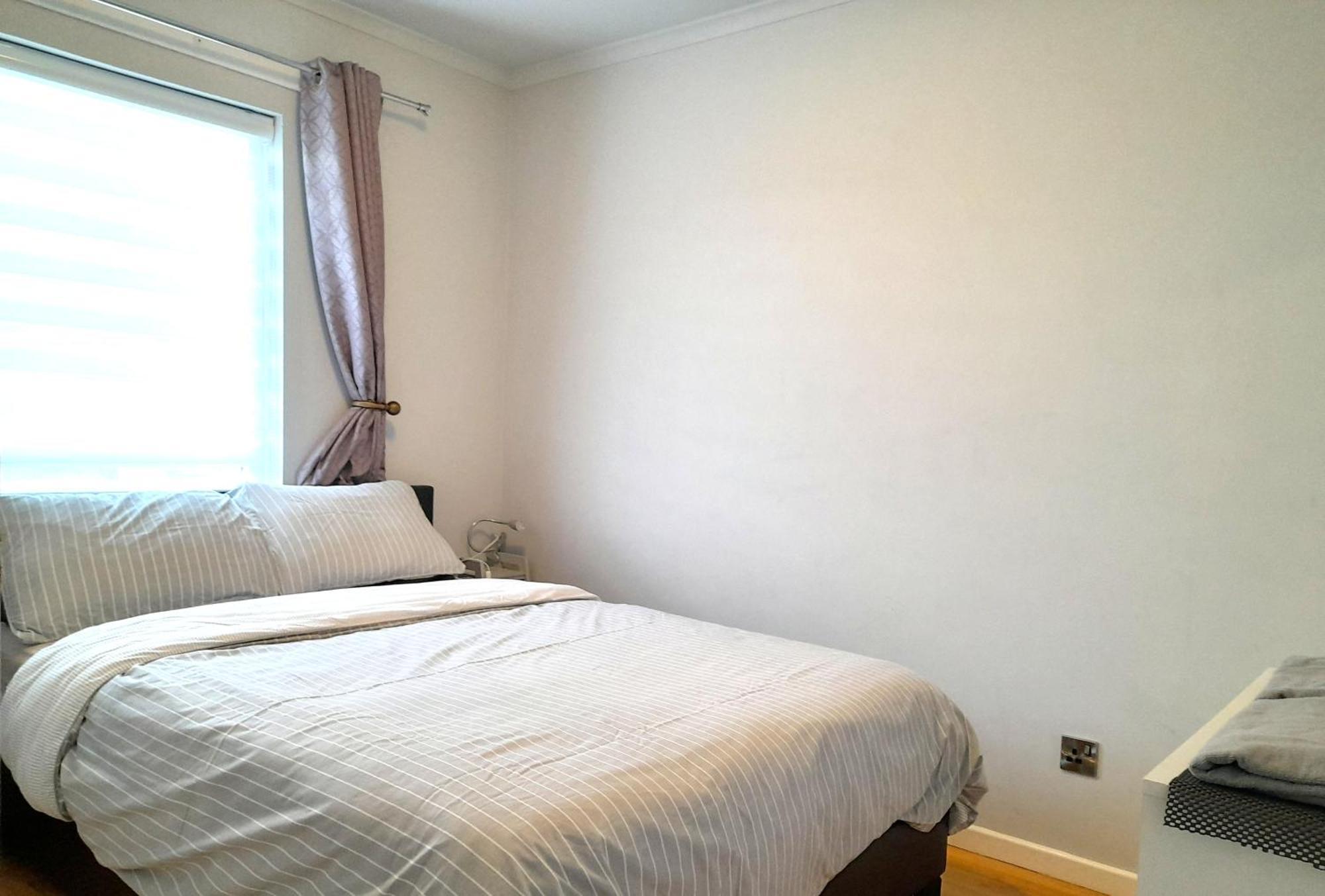 Apartment Excellent Location - City Centre - Parking - 4 Beds -2 Bedrooms Belfast