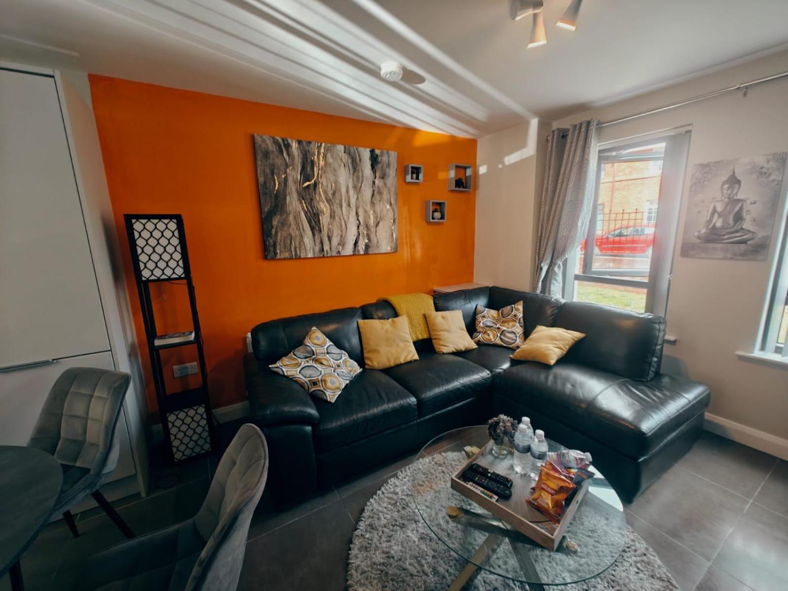 2 Bedroom Luxurious Modern Belfast