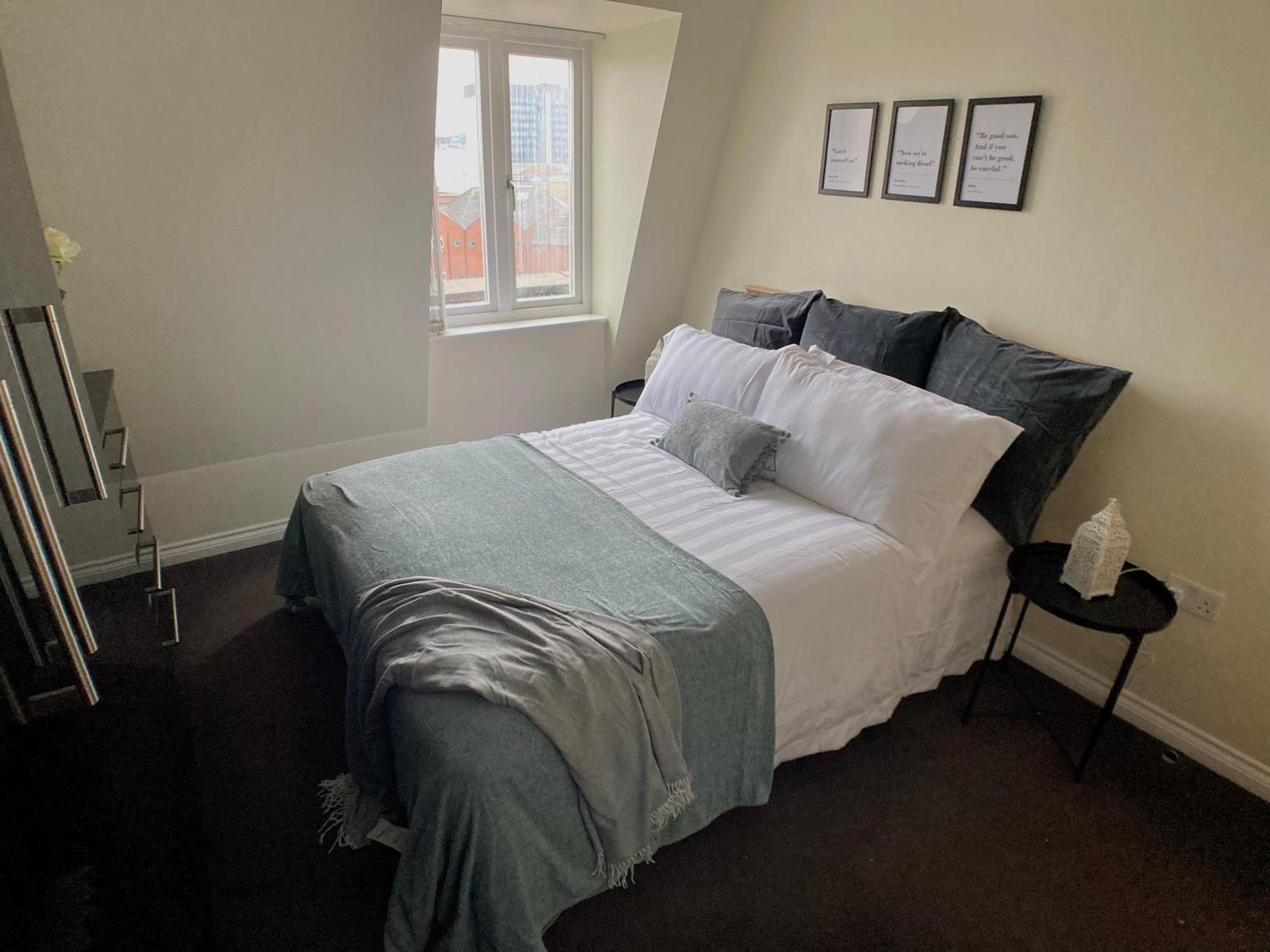 Cathedral Quarter Apartment *