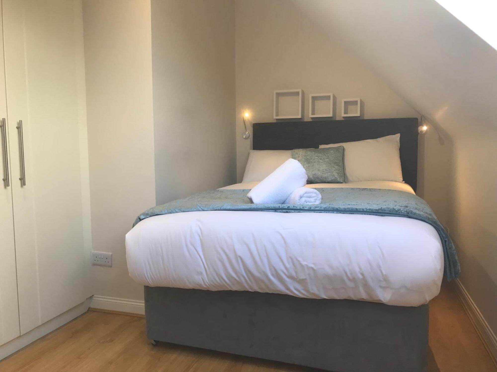 Apartment 4 Bed Duplex Apartment, *