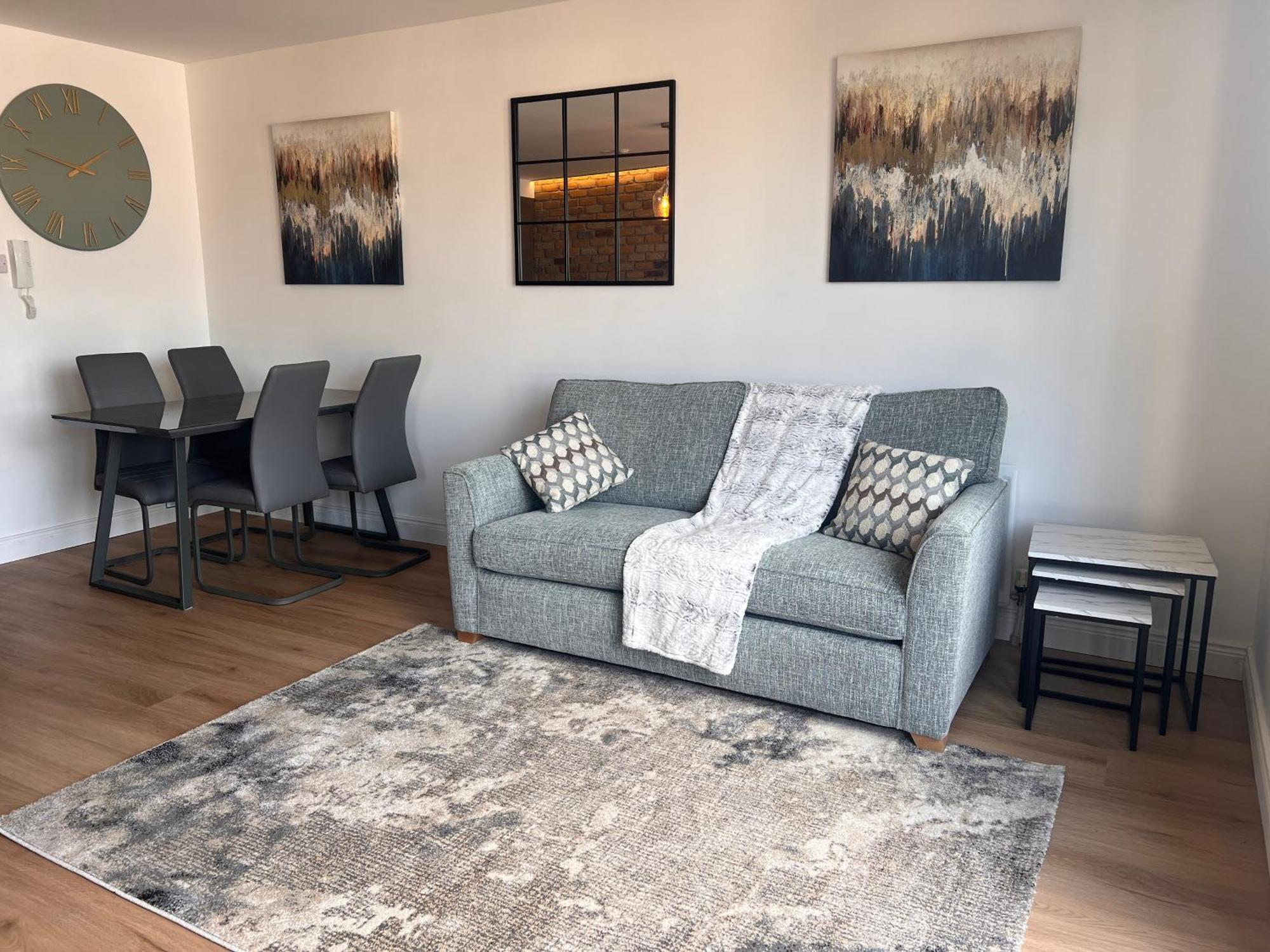 Escape Ordinary In Apartment Belfast