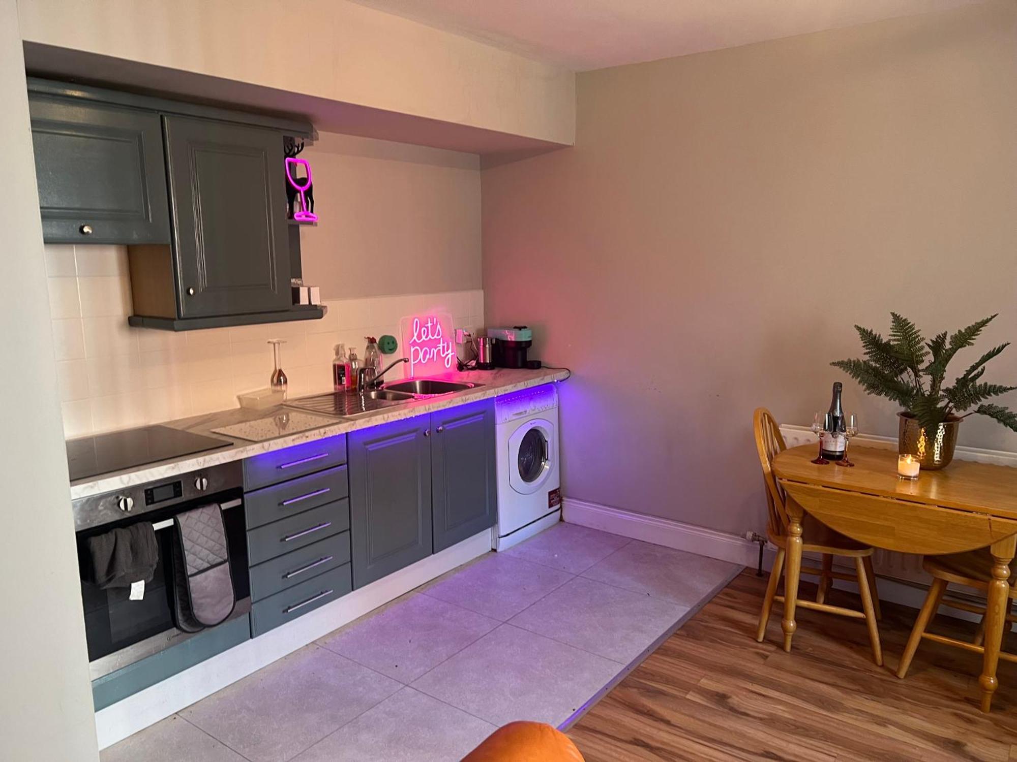 Centre Blue Door Retreat Apartment Belfast