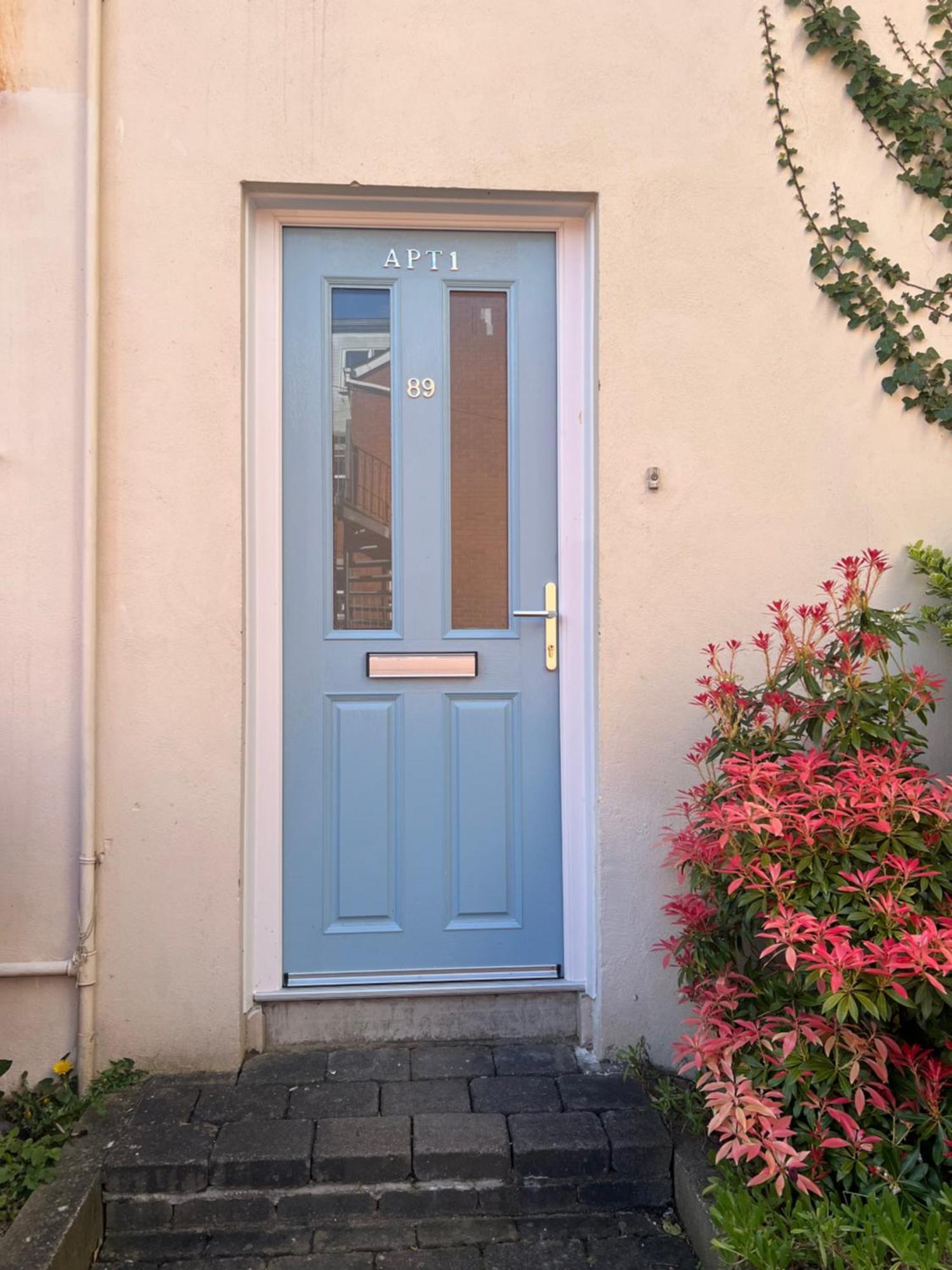 Centre Blue Door Retreat Apartment *