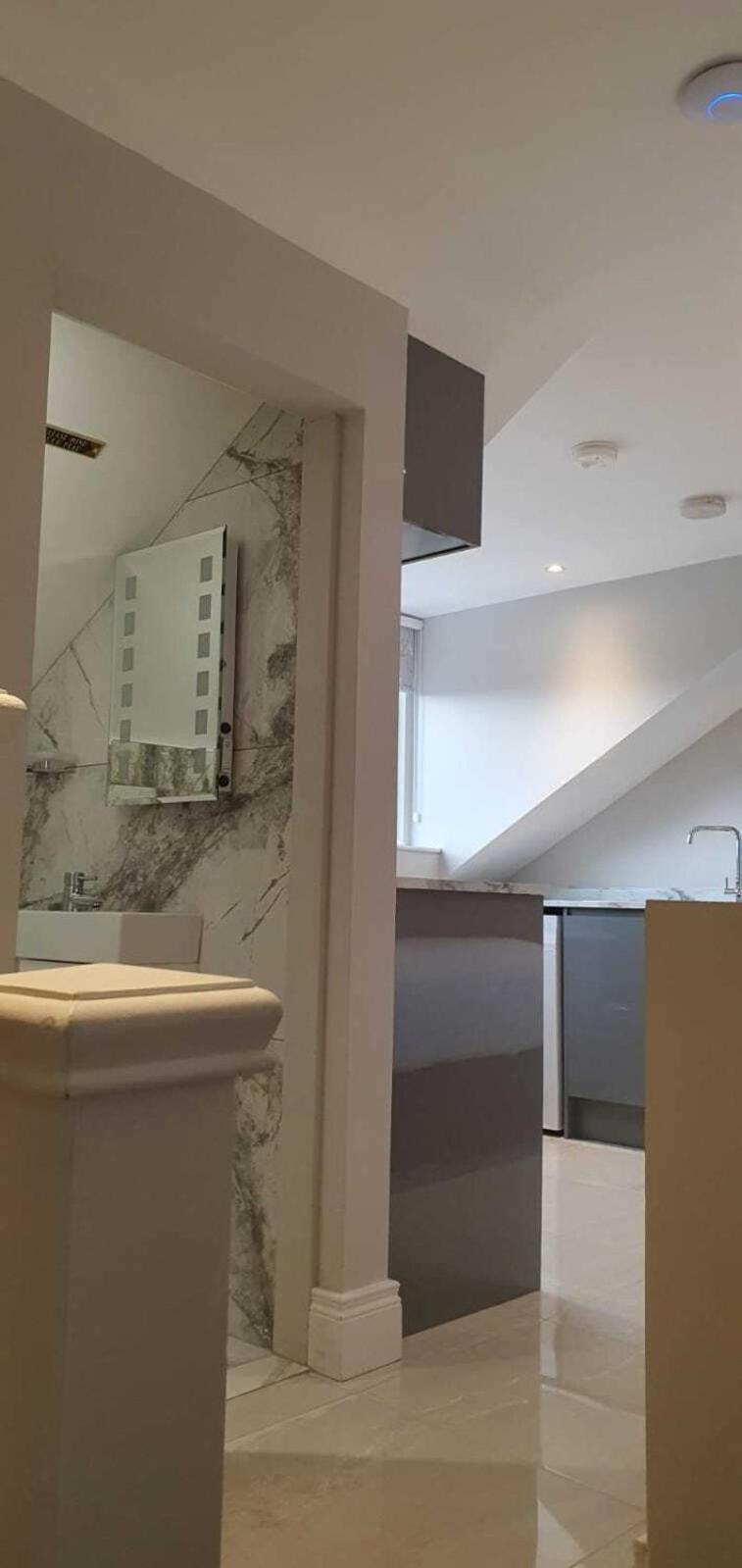 Moxie Luxury Apartment