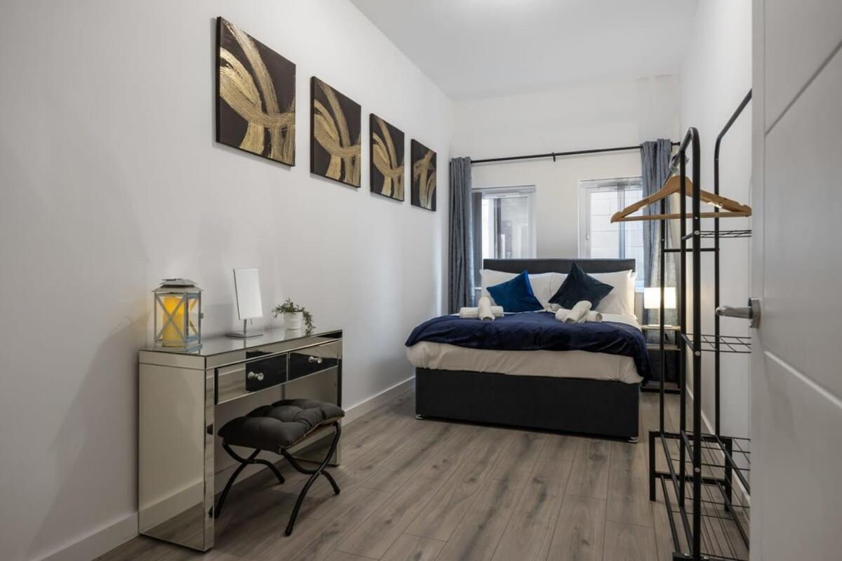 Smart 1 Bedroom In East Village Apartment *