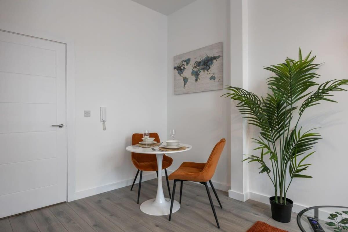Apartment Smart 1 Bedroom In East Village Belfast