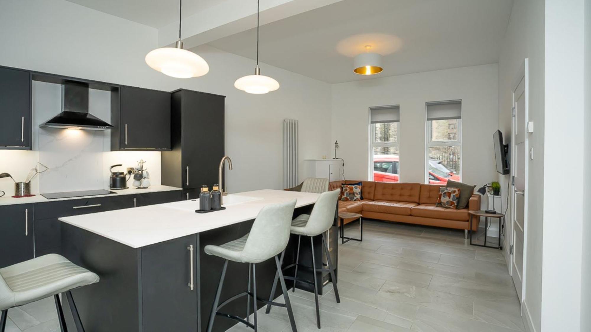 Holiday home Luxury 4 Bdr House By Breaks
