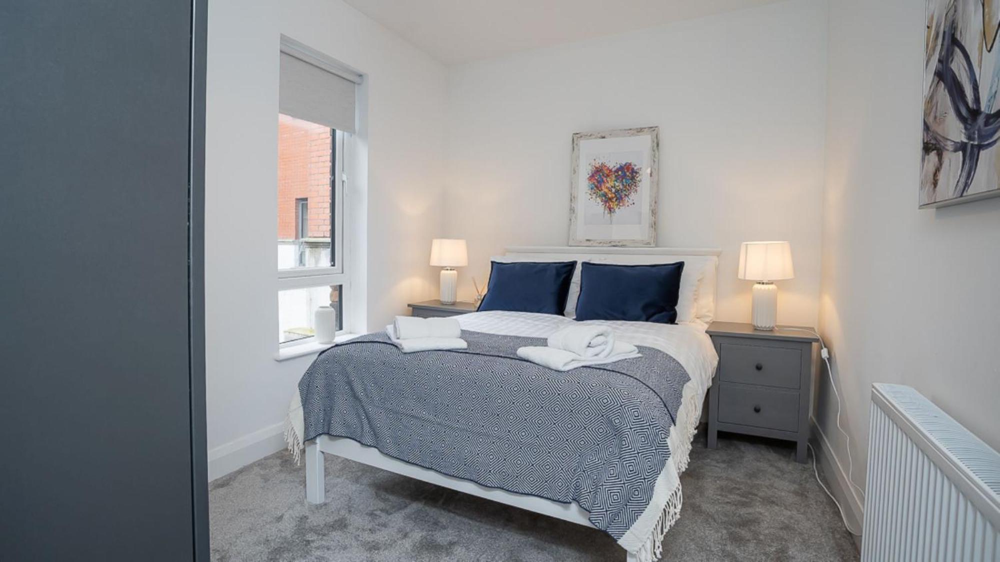 Luxury 4 Bdr House By Breaks * Belfast