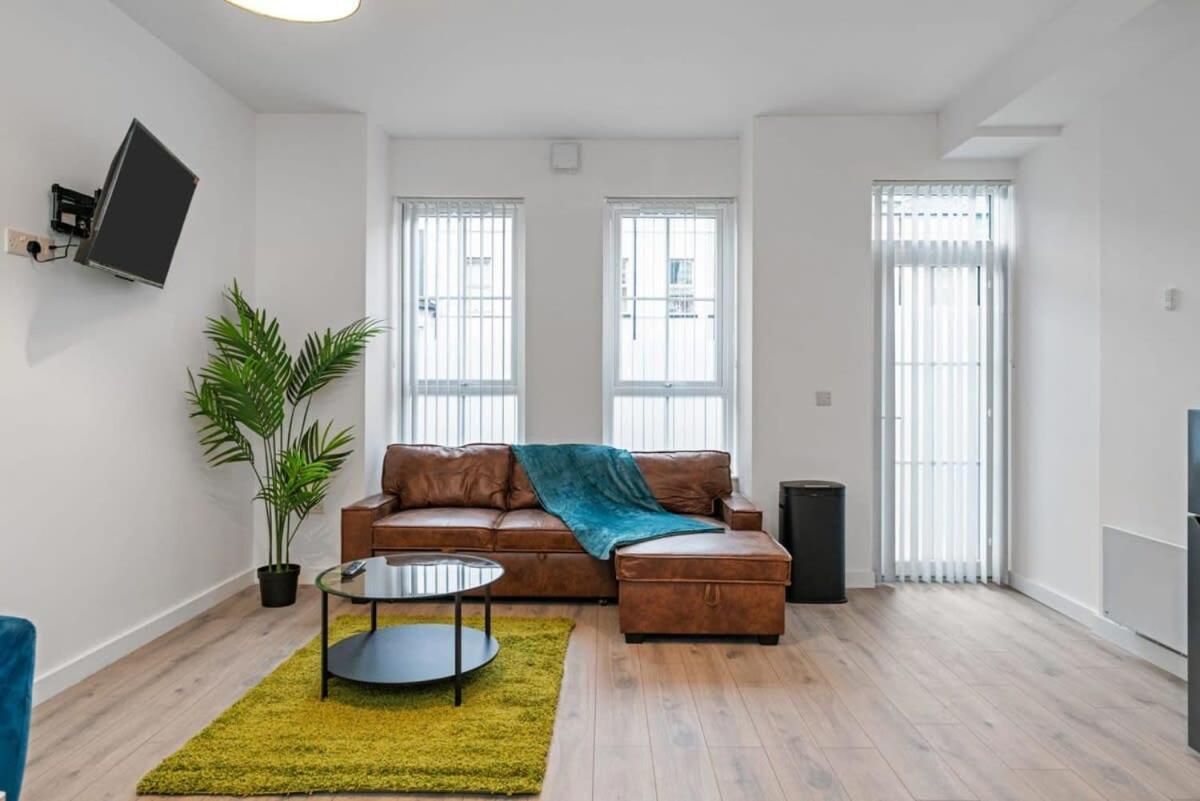 Spacious 1 Bed In East Village