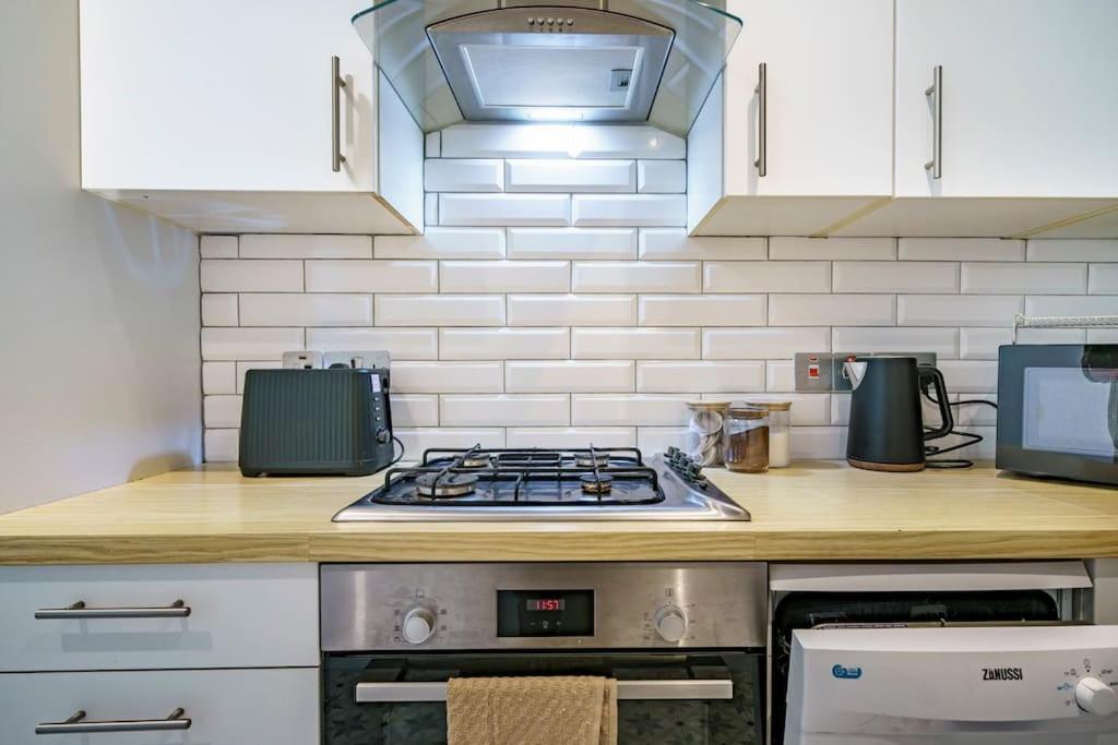 Apartment Stylish Centre 2 Bedroom With Cityscape View Belfast