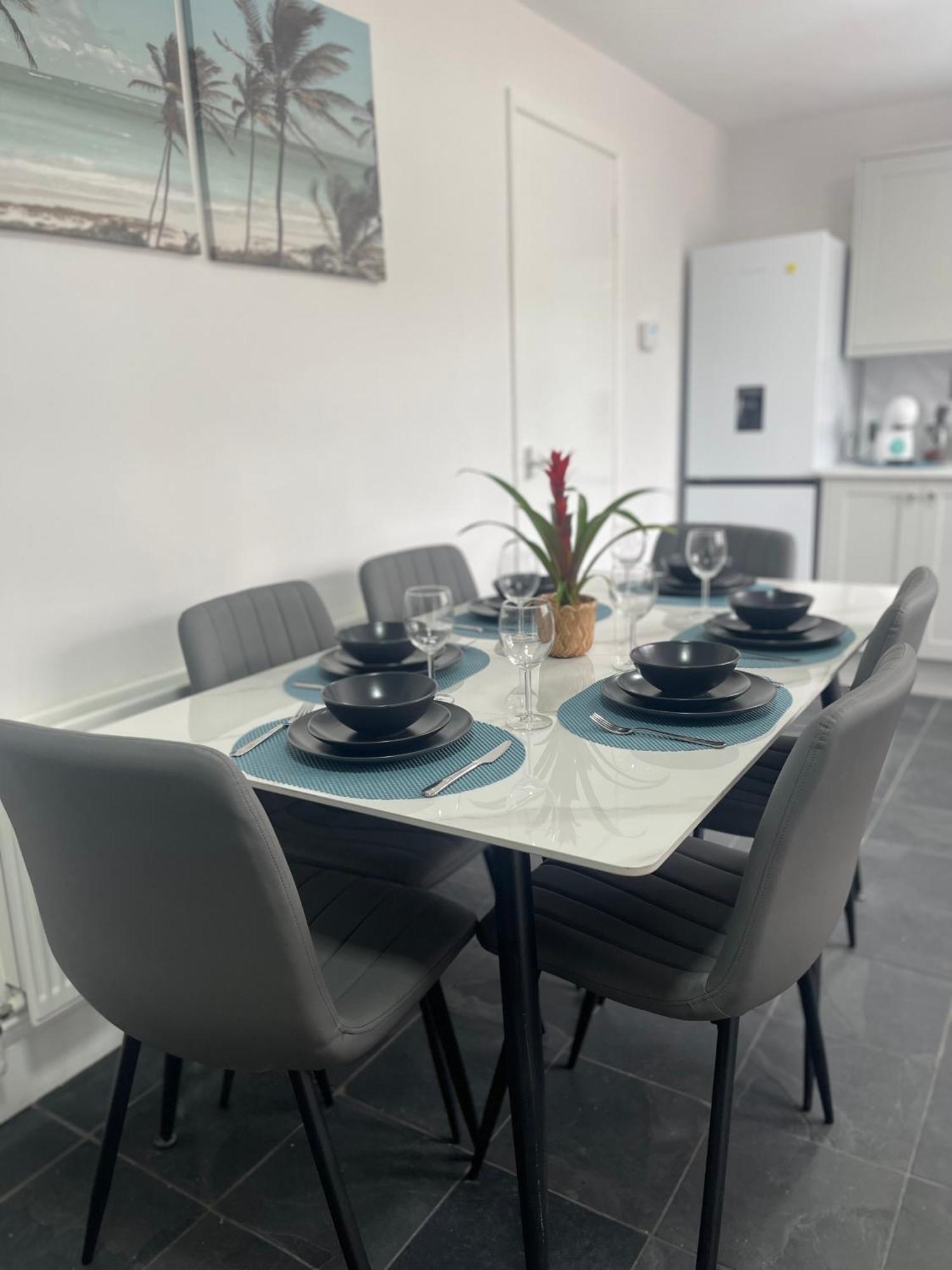 Grand Living 5 Minutes Walk From Grand Station Holiday home *