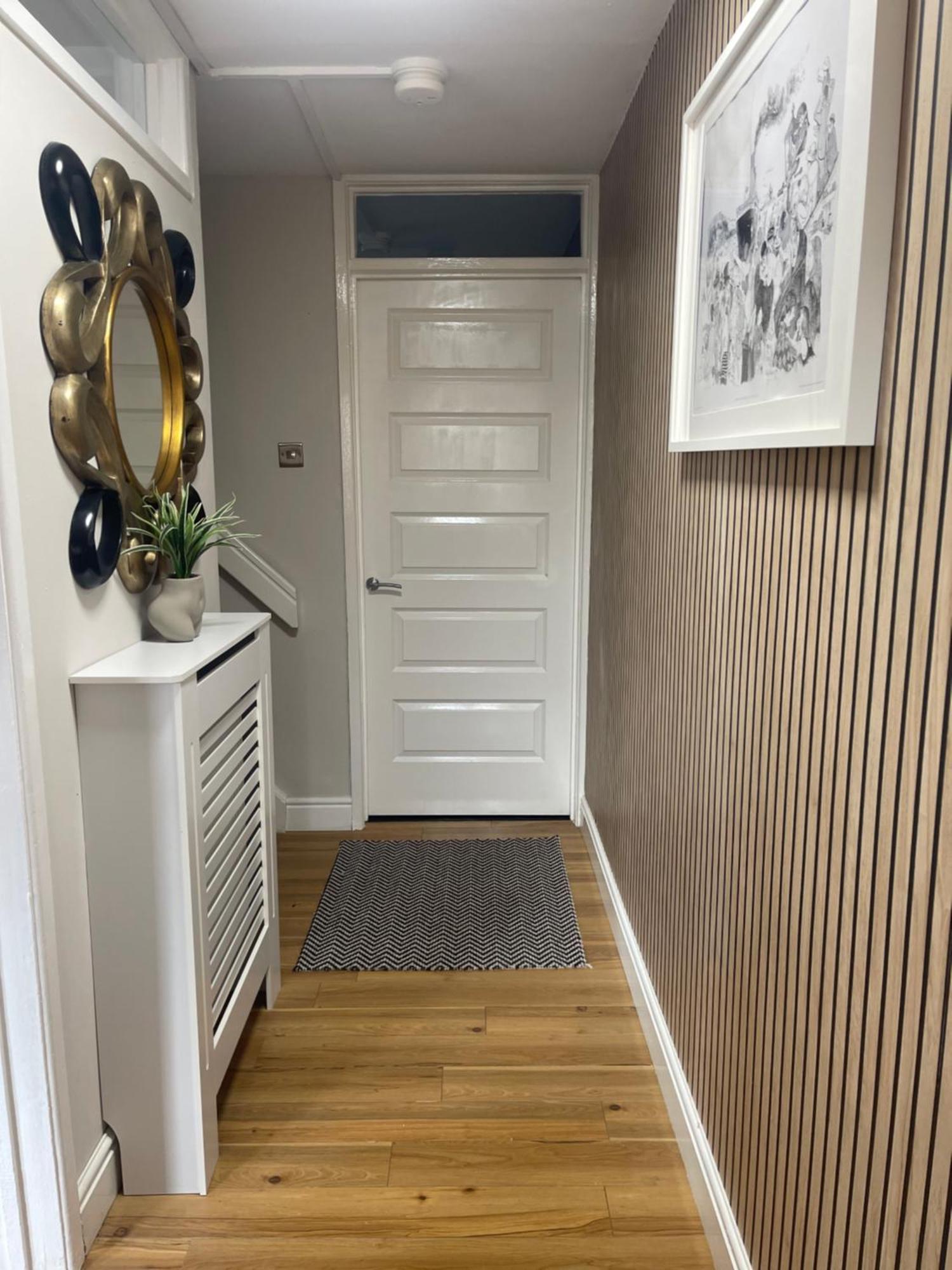 Grand Living 5 Minutes Walk From Grand Station *
