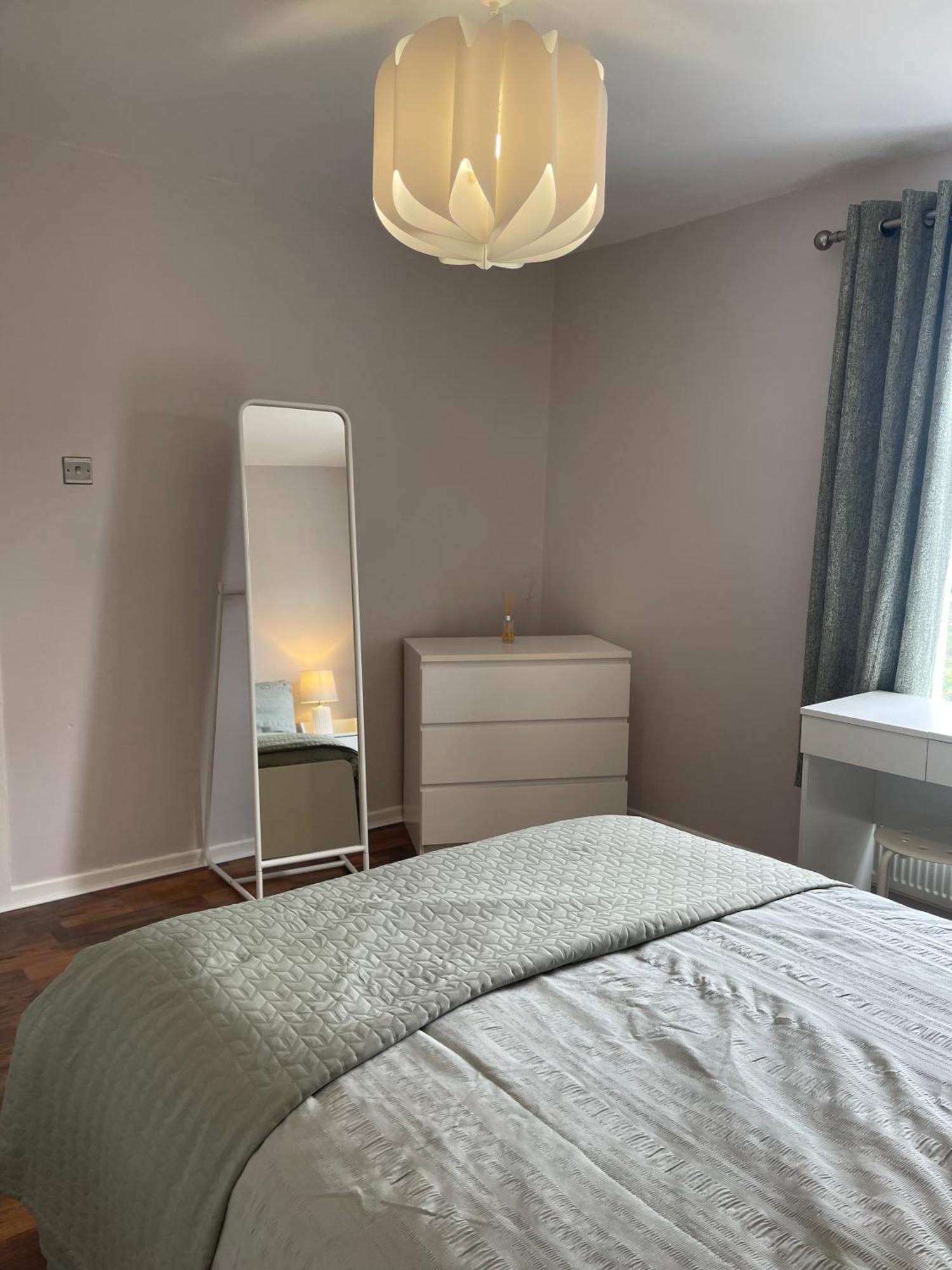 Grand Living 5 Minutes Walk From Grand Station Belfast