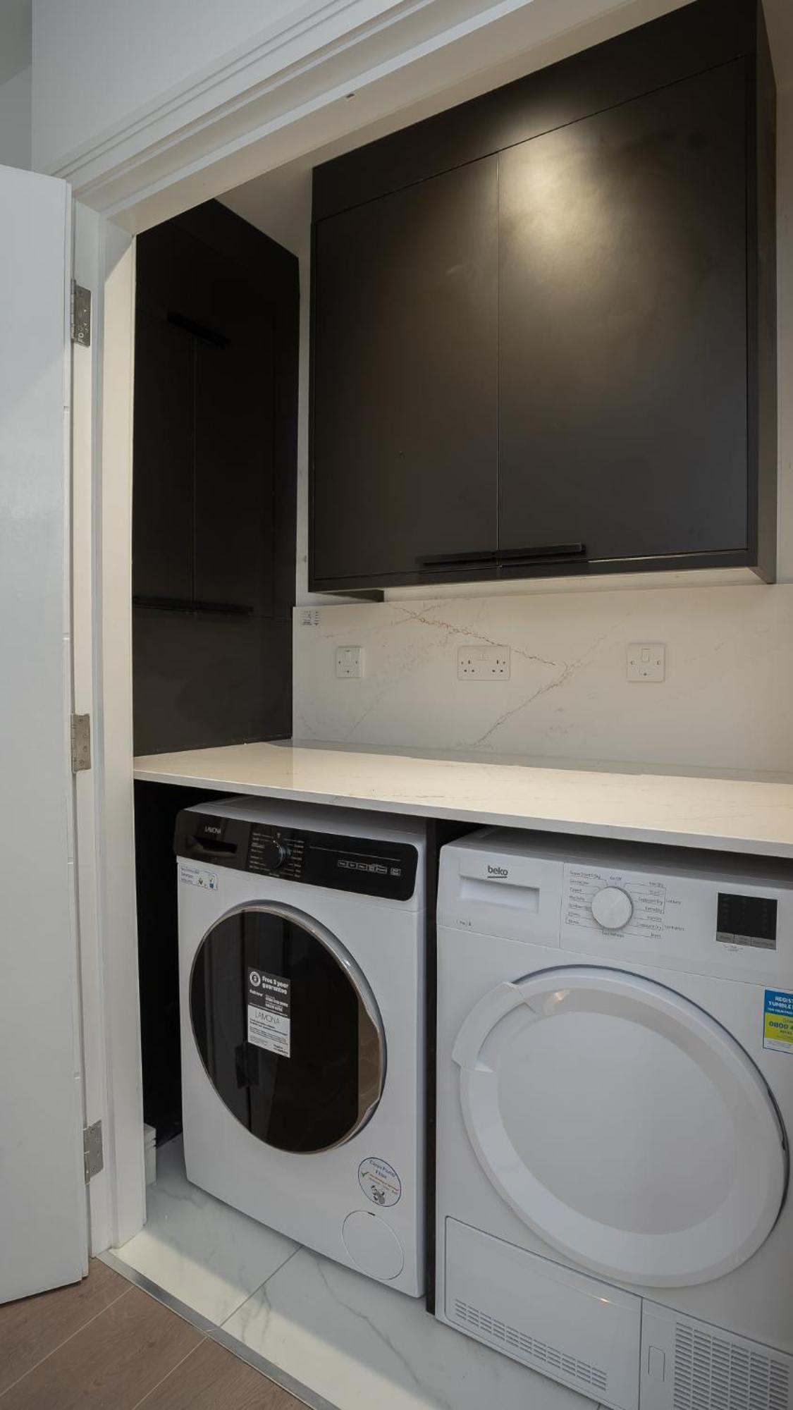 Apartment 3 Bdr Centre Penthouse By Breaks *