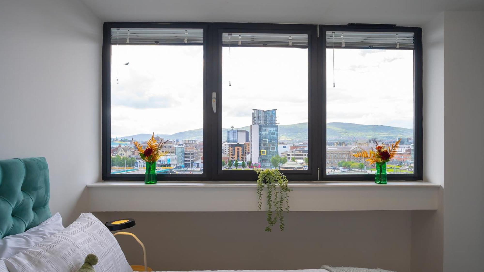 Apartment 3 Bdr Centre Penthouse By Breaks