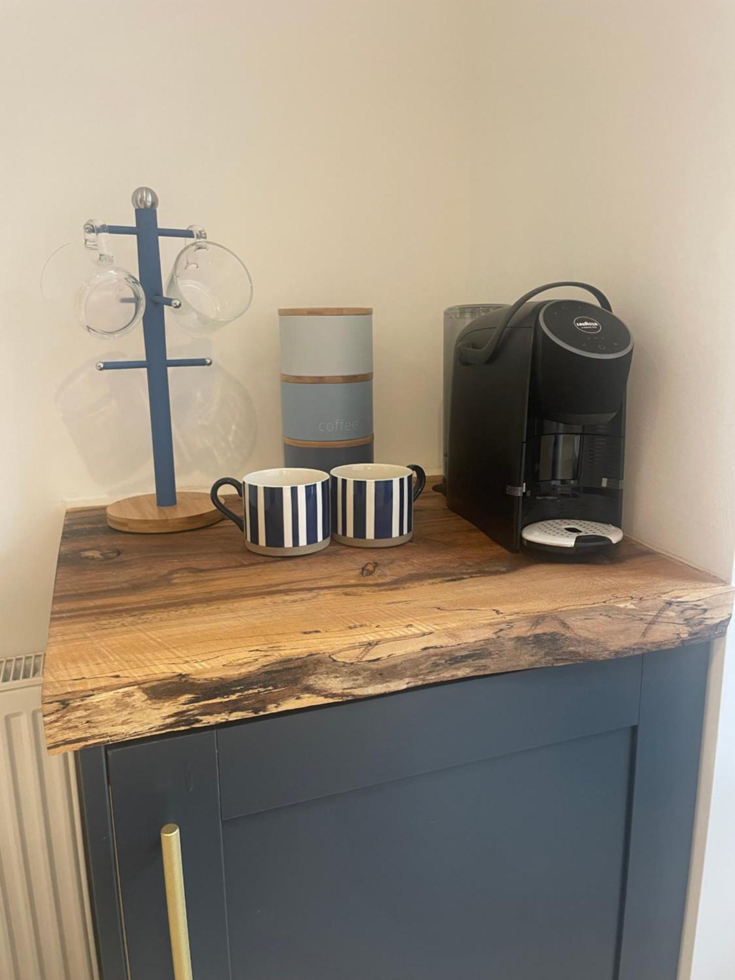 Edge Cottage- Newly Renovated *
