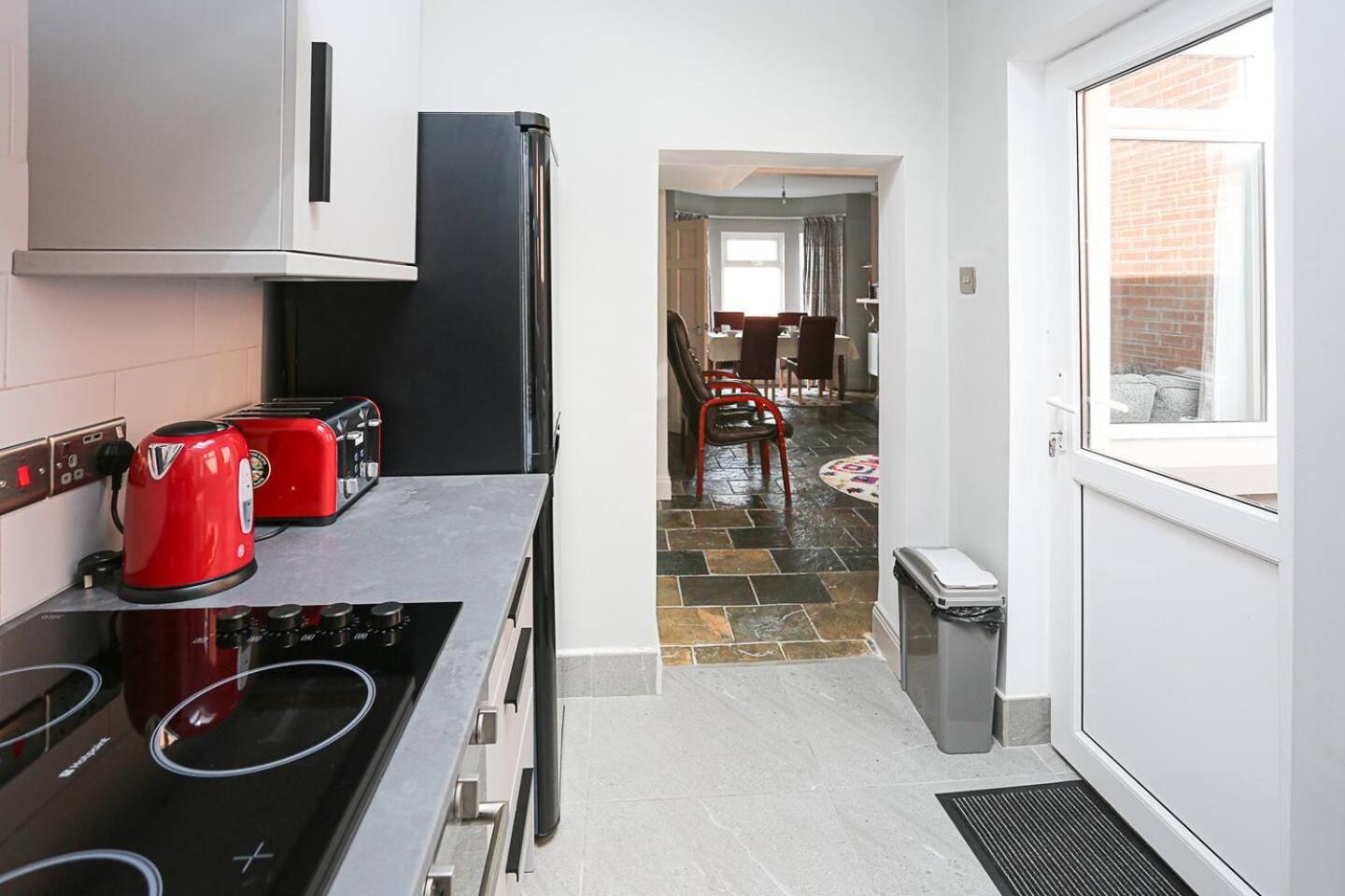 Gateway Abode Near City Centre W Street Parking * Belfast