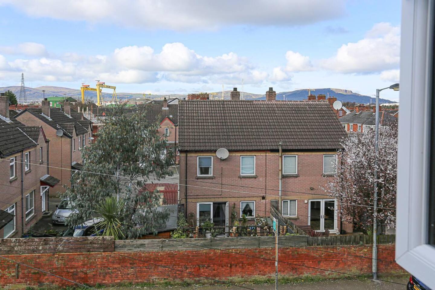 Holiday home Gateway Abode Near City Centre W Street Parking Belfast