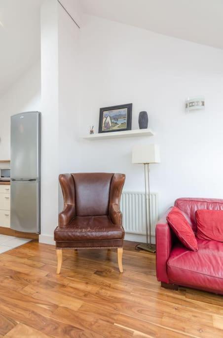 Nitb Certified Spacious Floor Bound