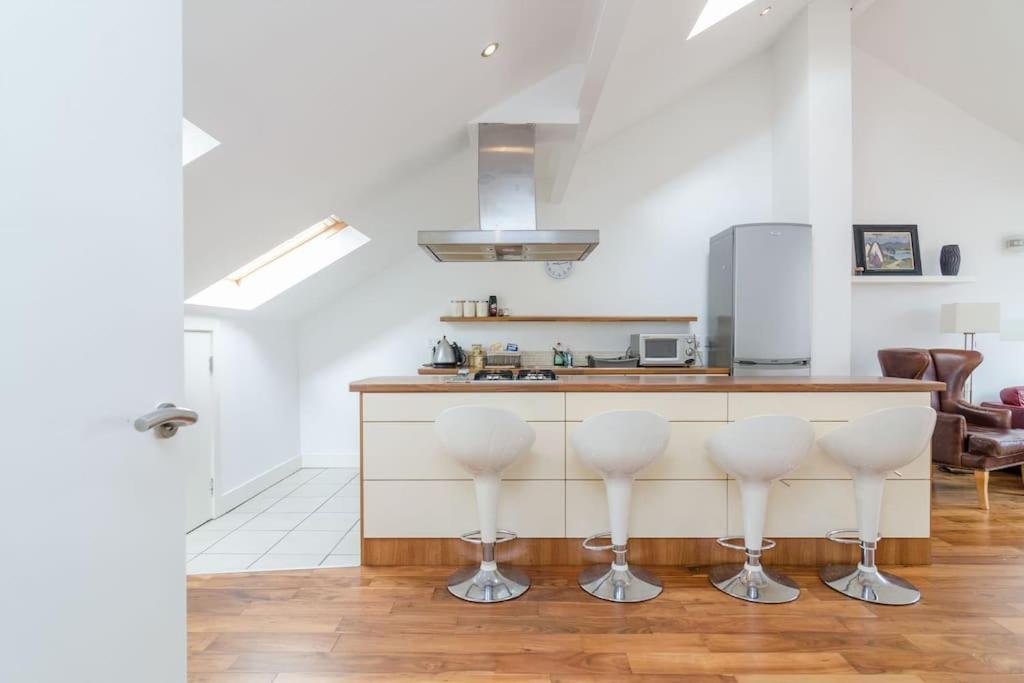 Nitb Certified Spacious Floor Bound