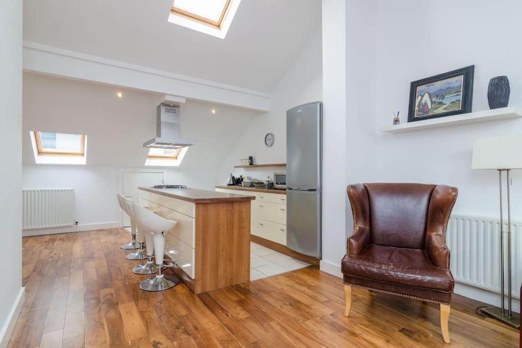 Nitb Certified Spacious Floor Bound Apartment *