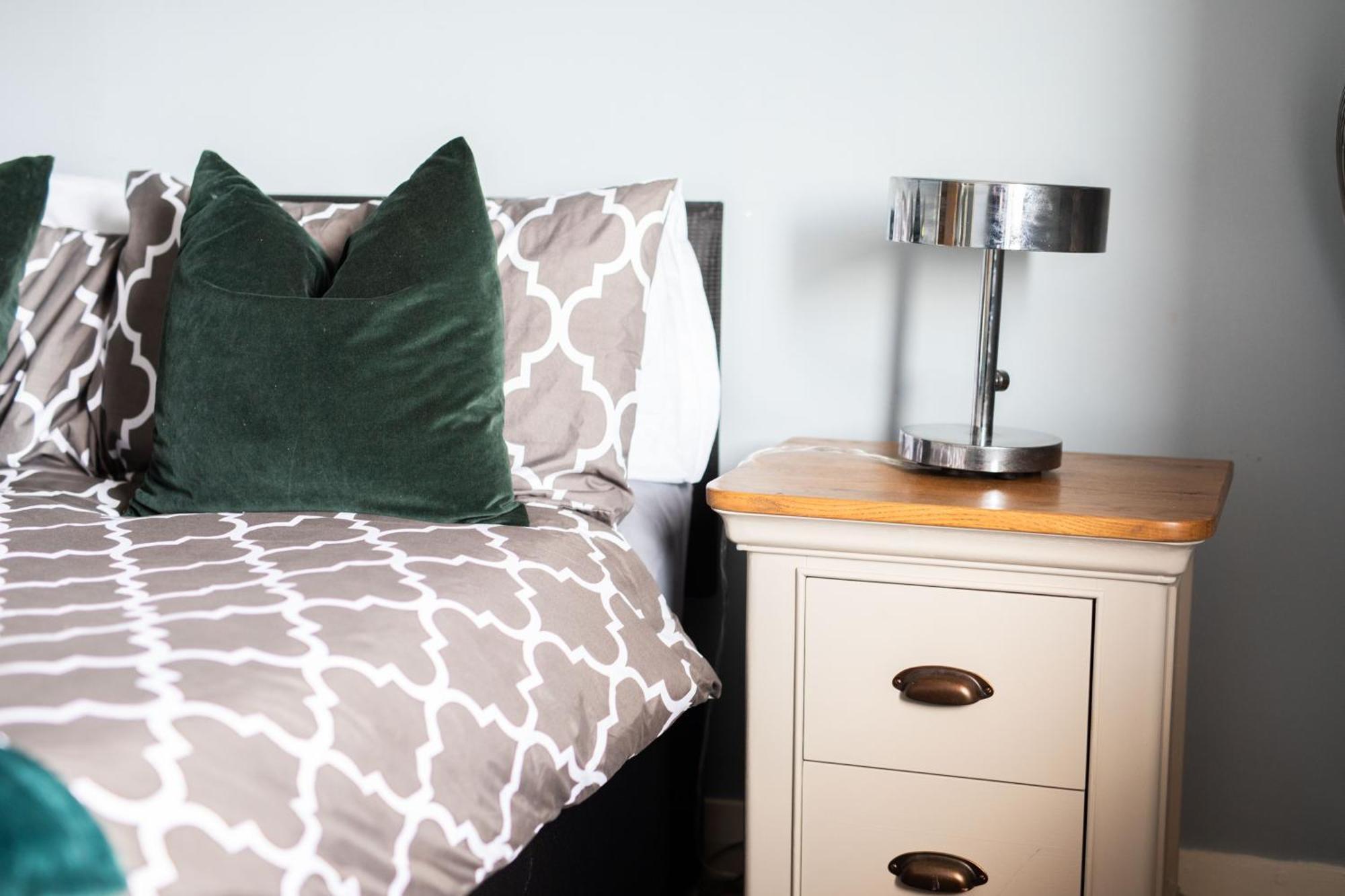 Apartment Hall Penthouse Duplex - Incredible Views & Sleeps 8 & Balcony & Very Modern And Spacious Belfast