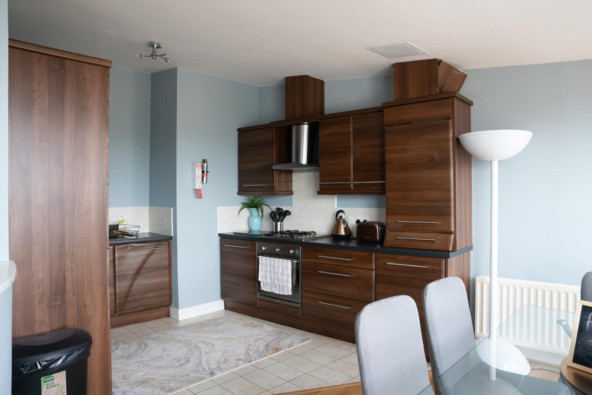 Hall Penthouse Duplex - Incredible Views & Sleeps 8 & Balcony & Very Modern And Spacious Apartment