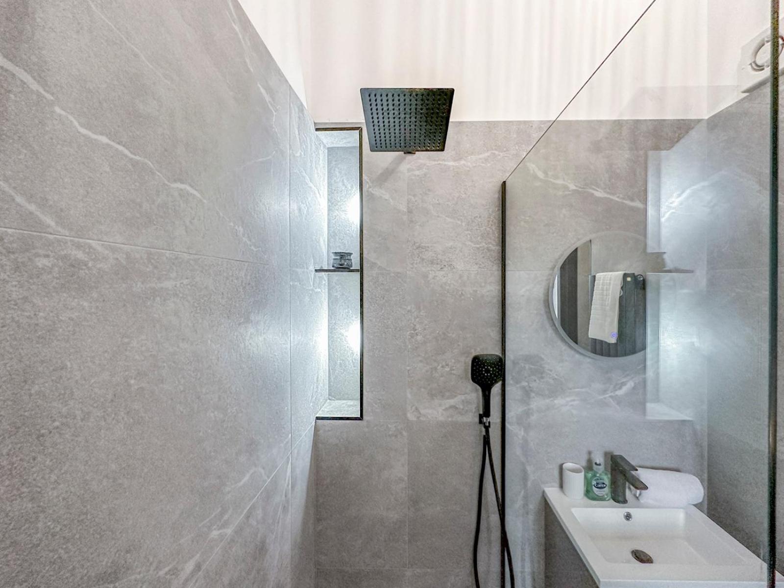 Pass The Keys Luxury 2br 5 Minutes From Centre Apartment *