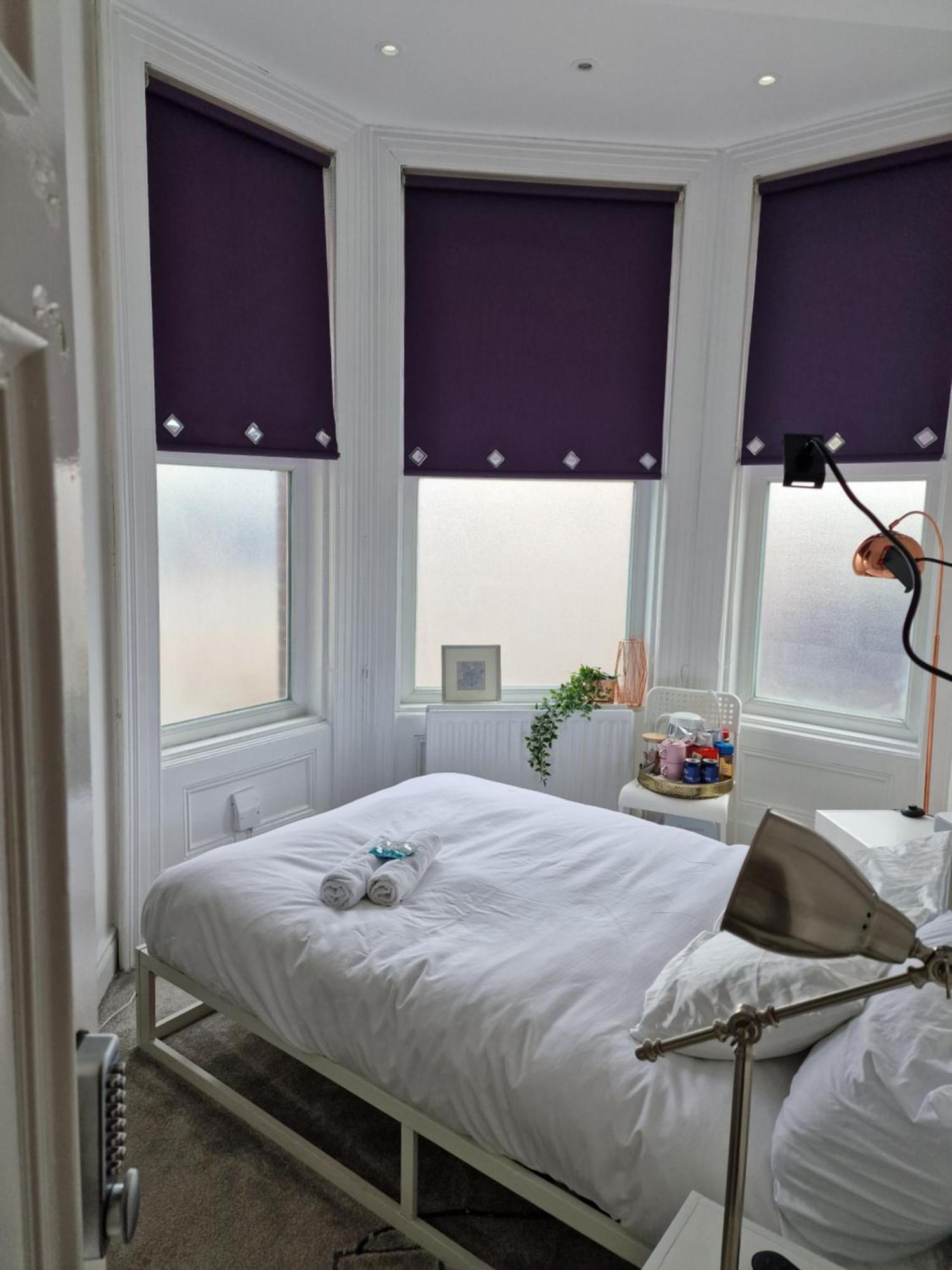 Aunty Katie'S House, Ni Tourist Board Certified & Located On The Main Oldpark Road To Belfast, With Free Continental Breakfast & Free Ultra Fast Sky Internet, Free Sky Sports & Free Sky Cinema, Self-Check In After 10Pm Gmt *