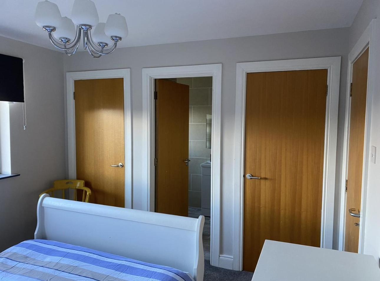 Holiday home Beautiful 4 Bedroom Townhouse Minutes From Centre *