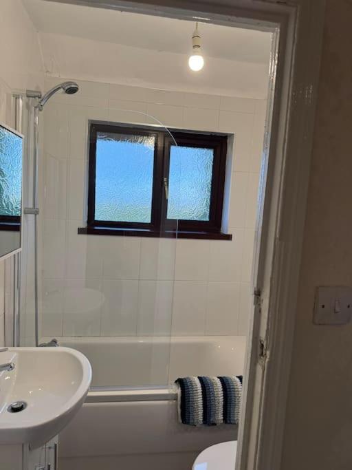 Lovely 2 Bedroom House Holiday home *
