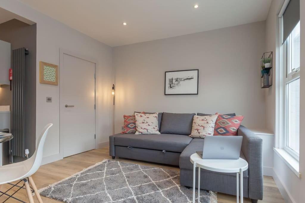 Luxury Duplex 3 Minutes From Centre *