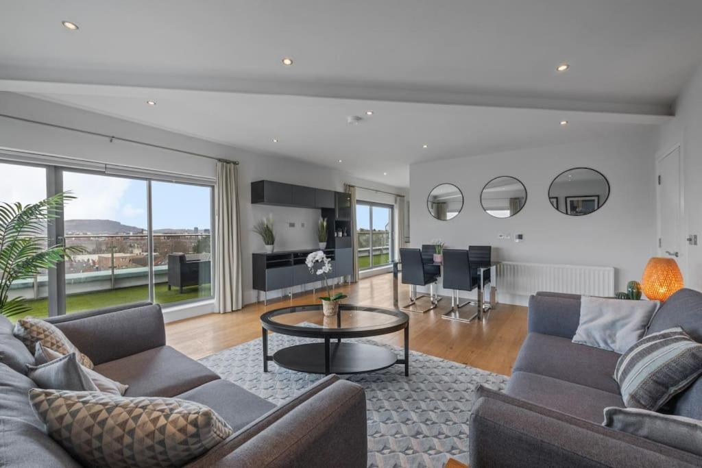 Free Parking - Luxury Penthouse
