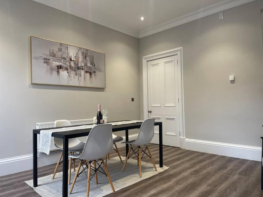 Apartment Townhouse In