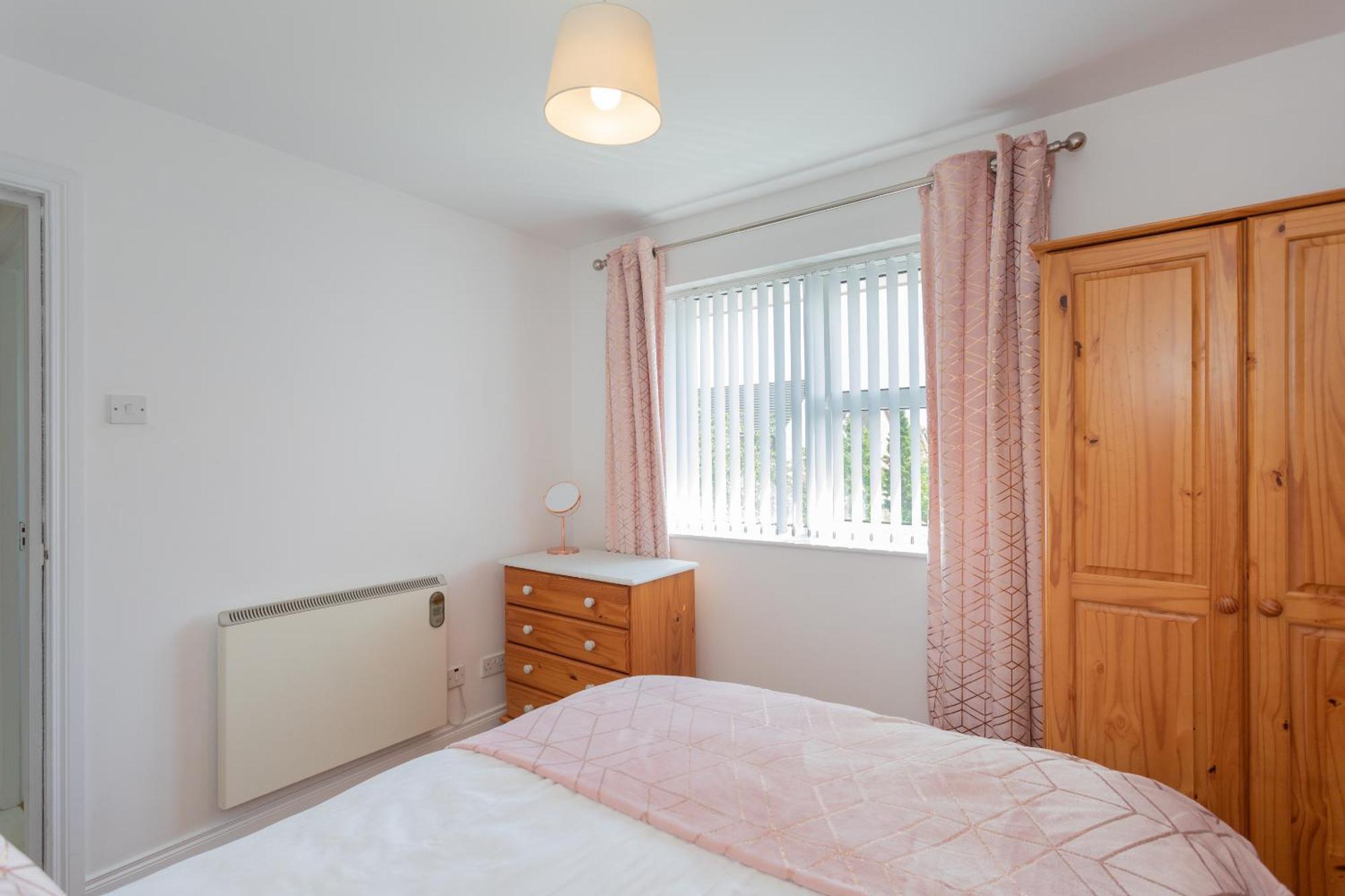Apartment Ardenlee - Stylish 3 Bed Close To City, Parking And Wifi Belfast