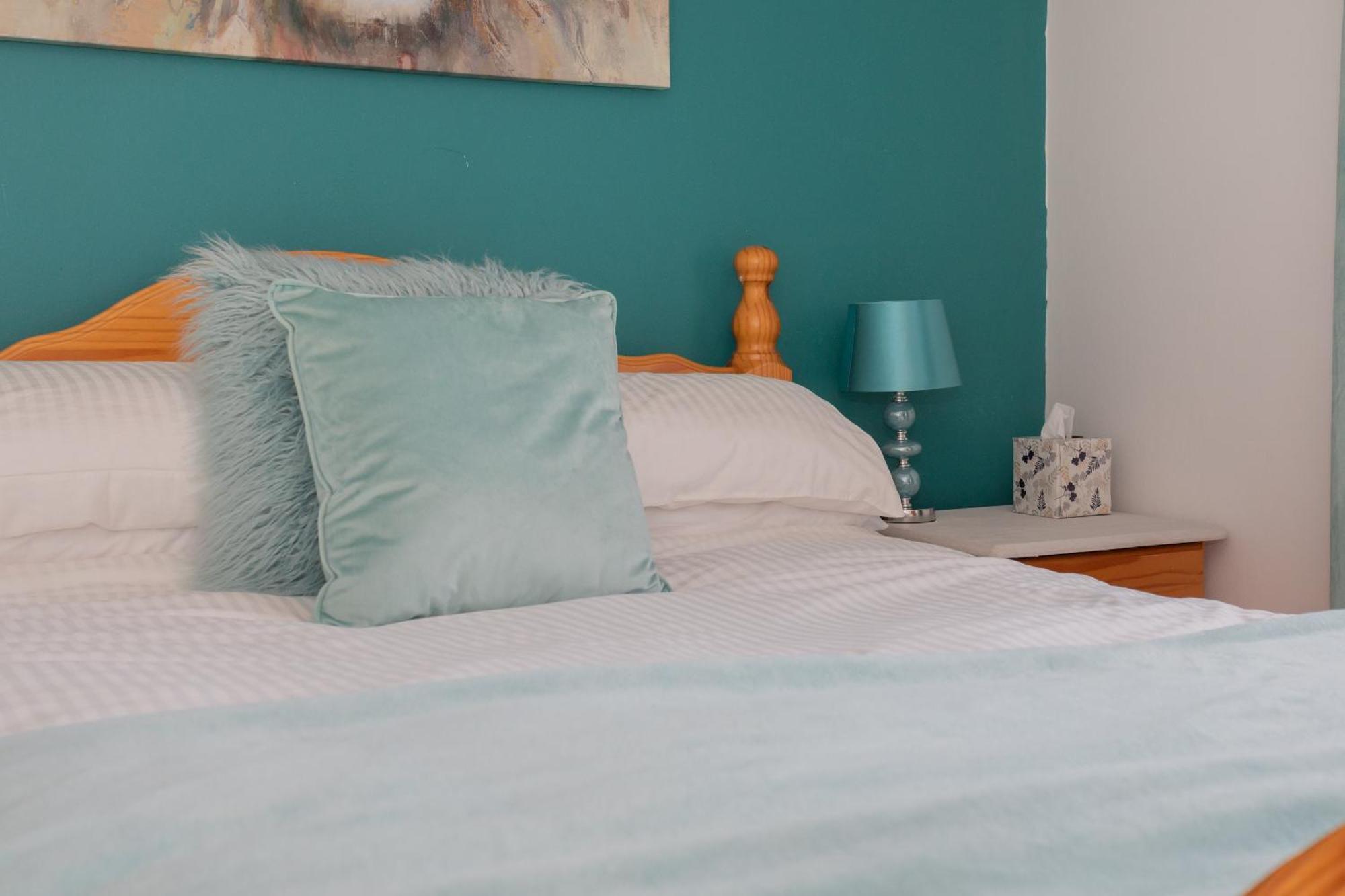 Ardenlee - Stylish 3 Bed Close To City, Parking And Wifi *