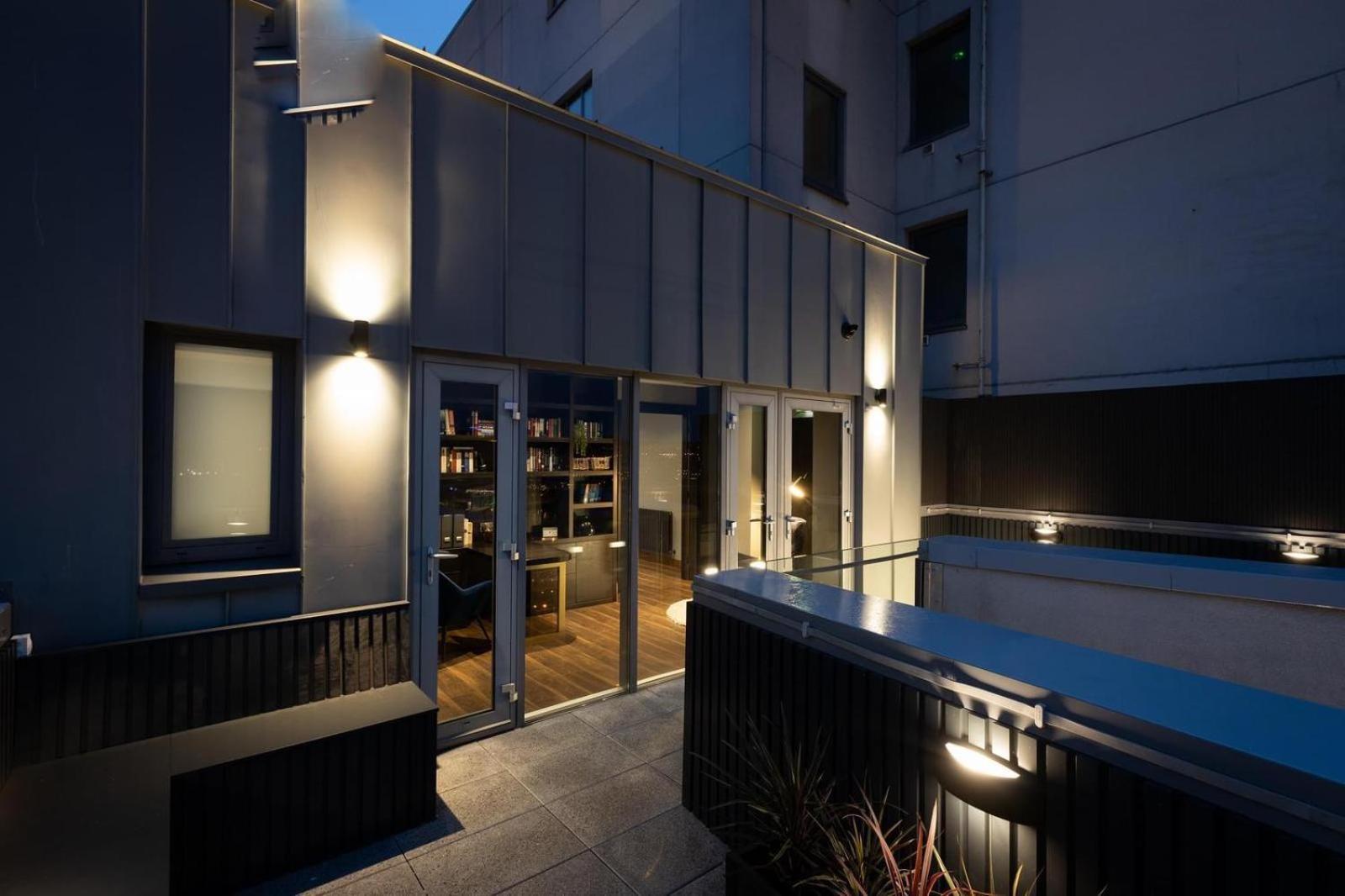 The Boat Penthouse Apartment