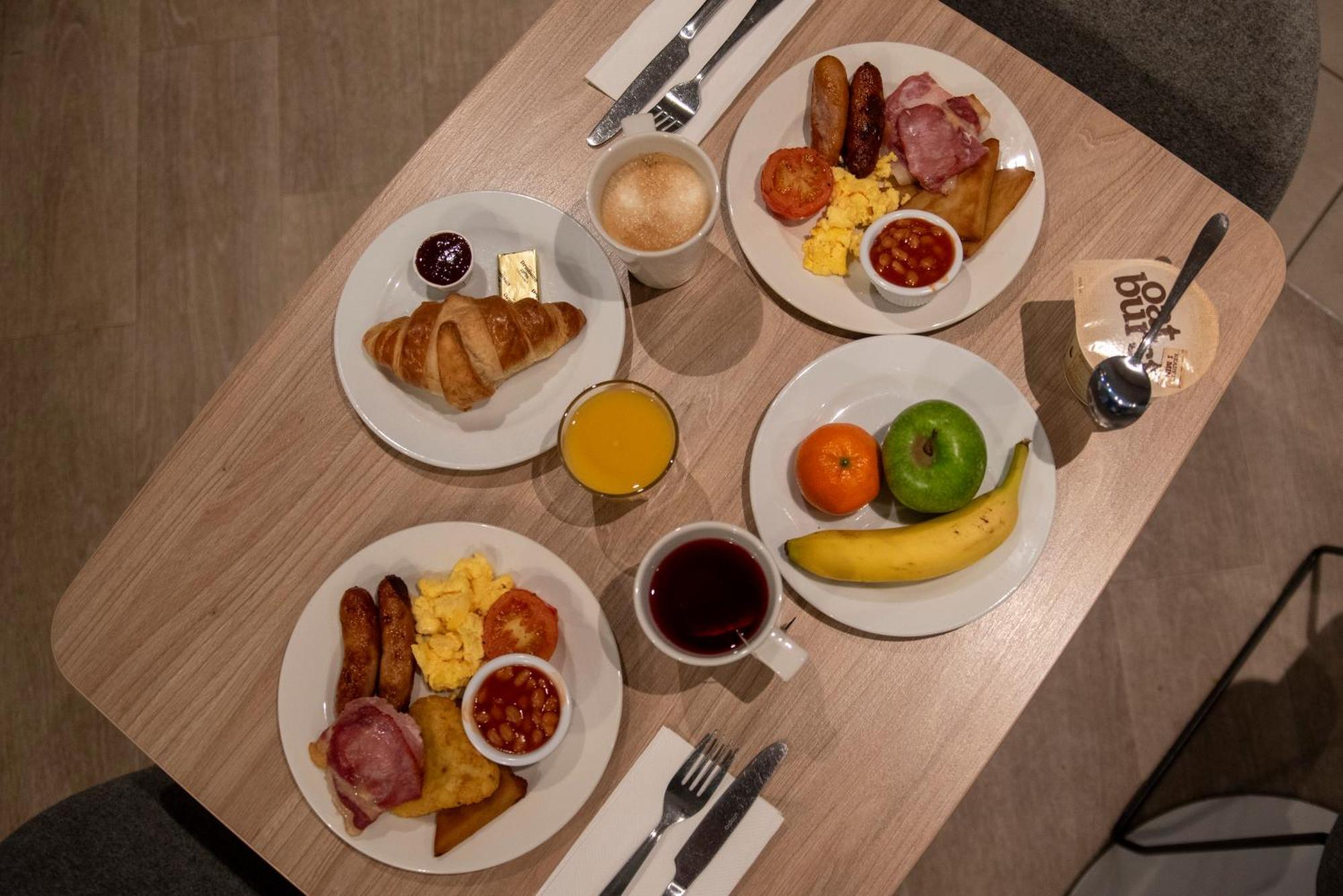 Express By Ihg Hotel