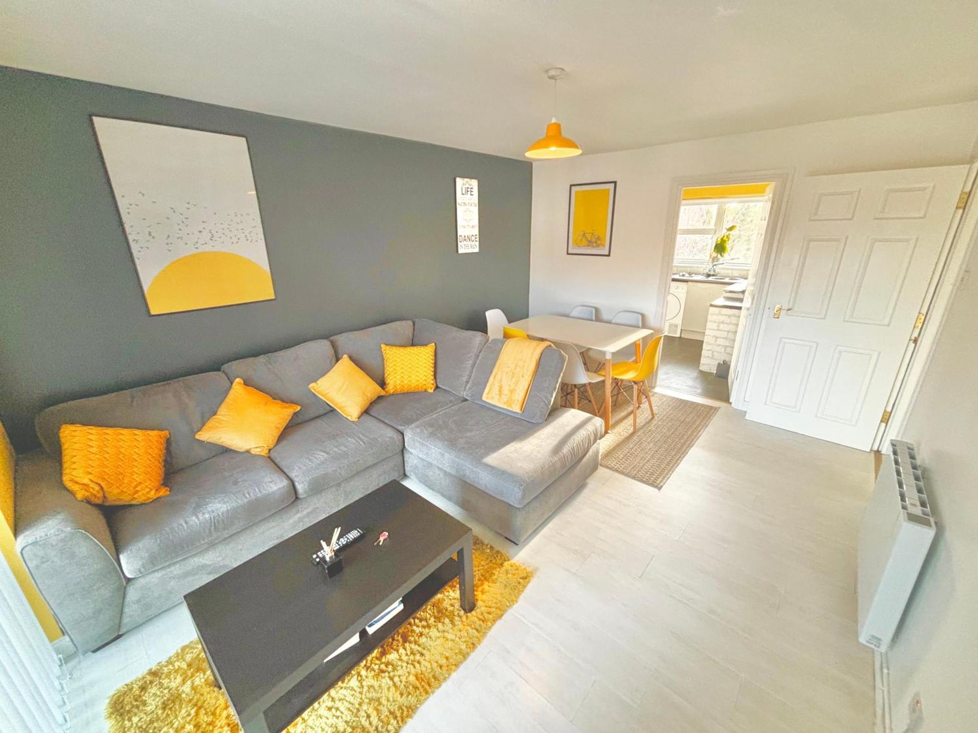Ardenlee - Stylish 3 Bed Close To City, Parking And Wifi Belfast