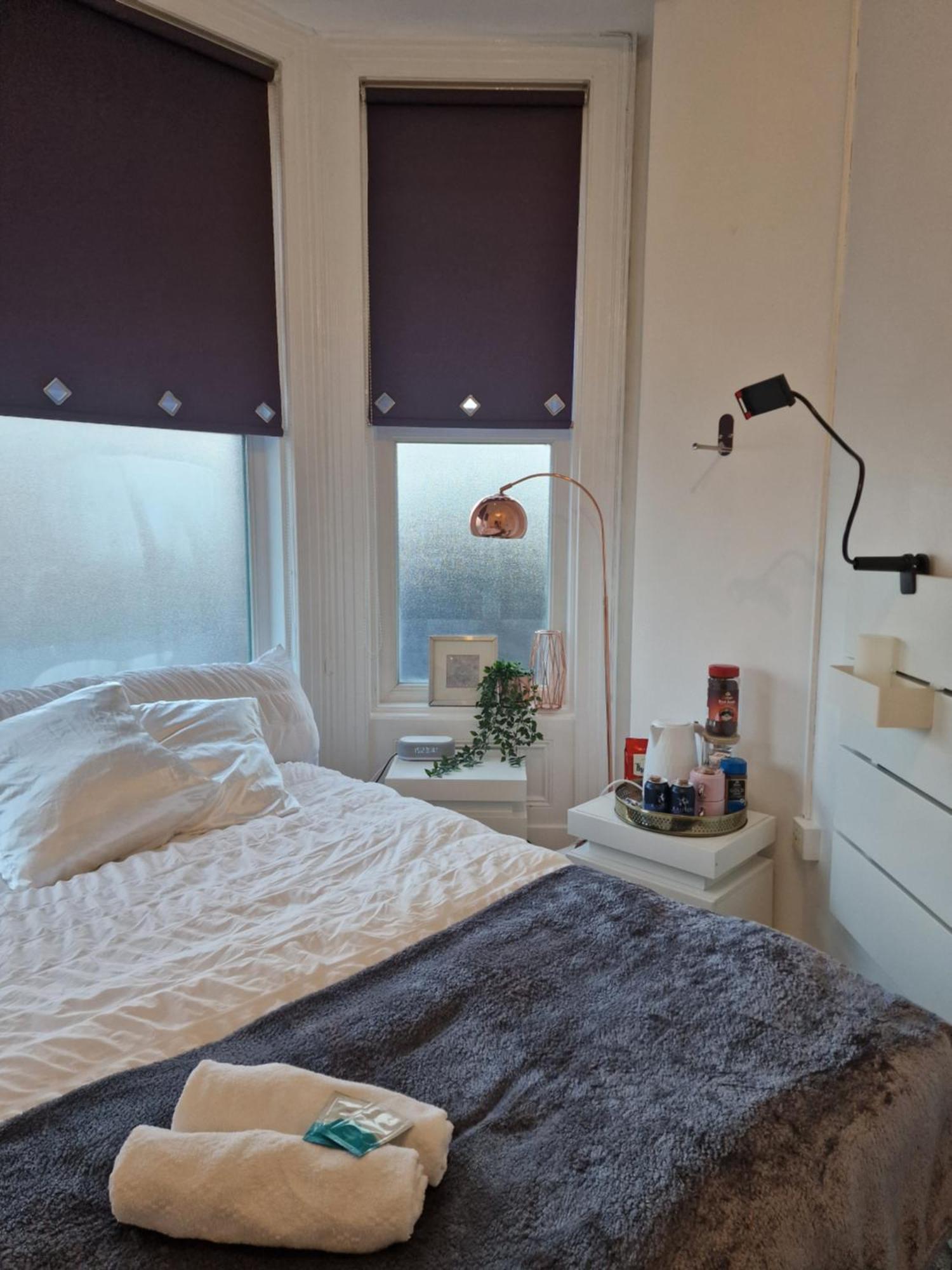 Aunty Katie'S House, Ni Tourist Board Certified & Located On The Main Oldpark Road To Belfast, With Free Continental Breakfast & Free Ultra Fast Sky Internet, Free Sky Sports & Free Sky Cinema, Self-Check In After 10Pm Gmt *