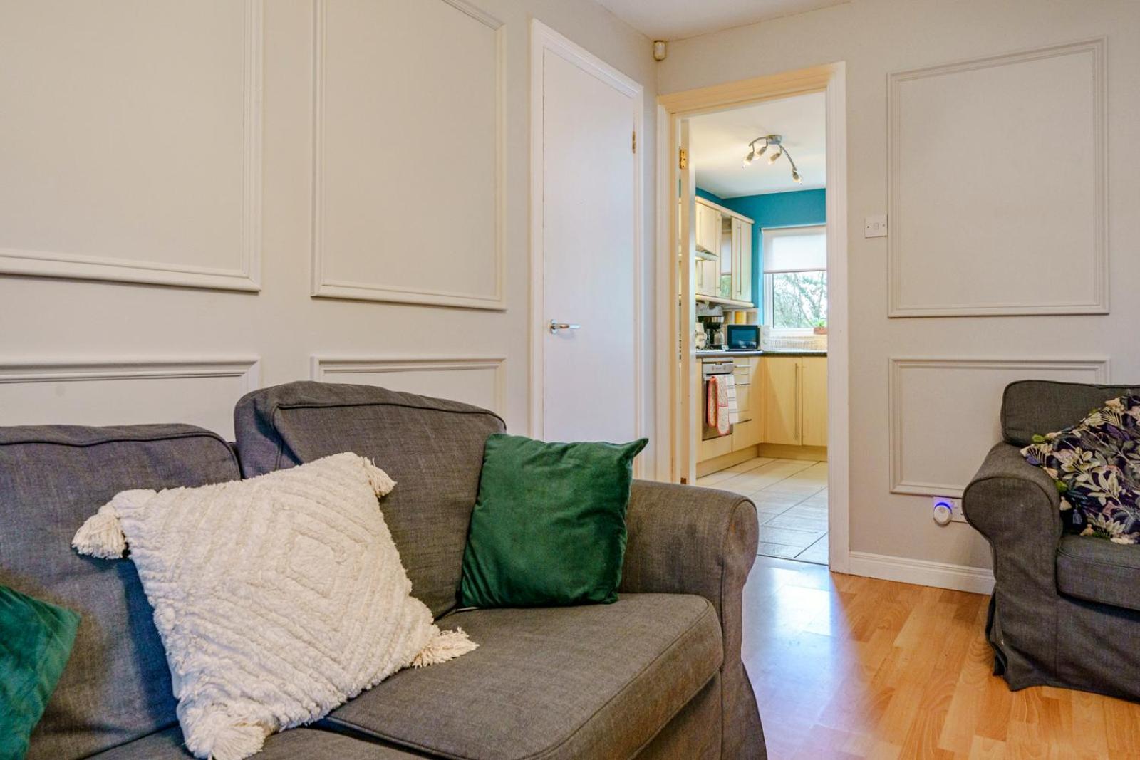 Close To City Centre Stylish 3 Bedroom House