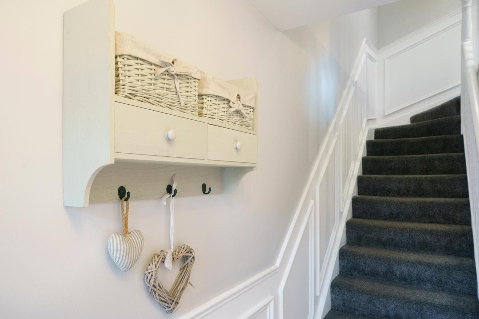 Close To City Centre Stylish 3 Bedroom House *