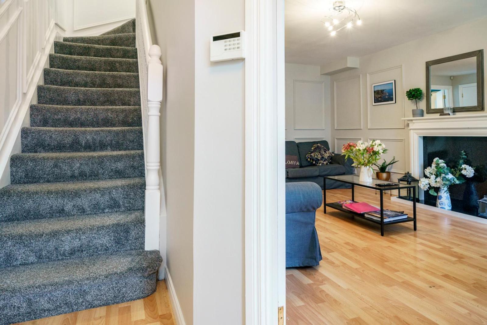 Close To City Centre Stylish 3 Bedroom House