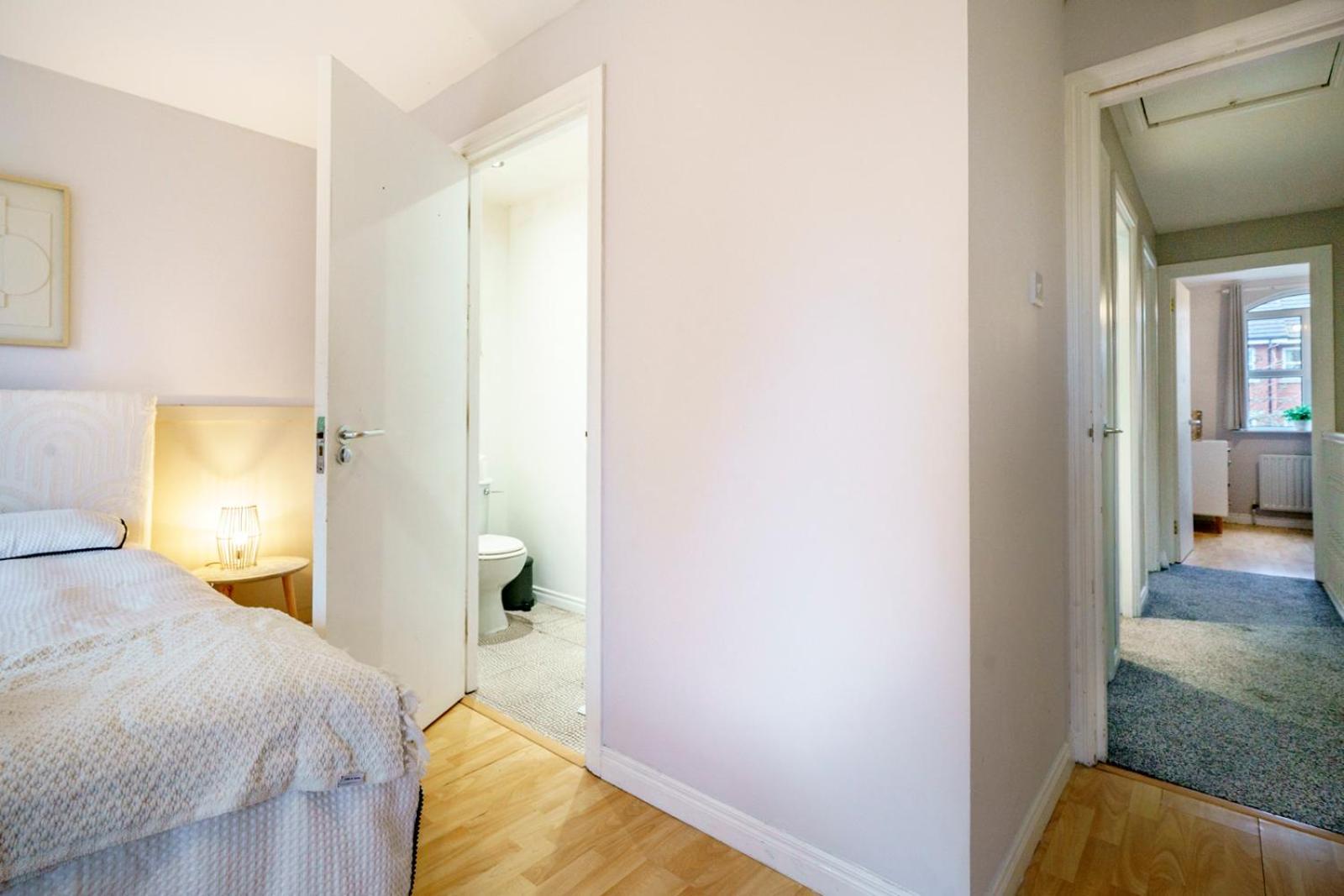 Holiday home Close To City Centre Stylish 3 Bedroom House *