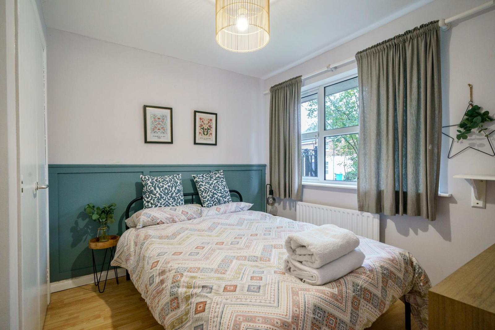 Close To City Centre Stylish 3 Bedroom House Holiday home Belfast